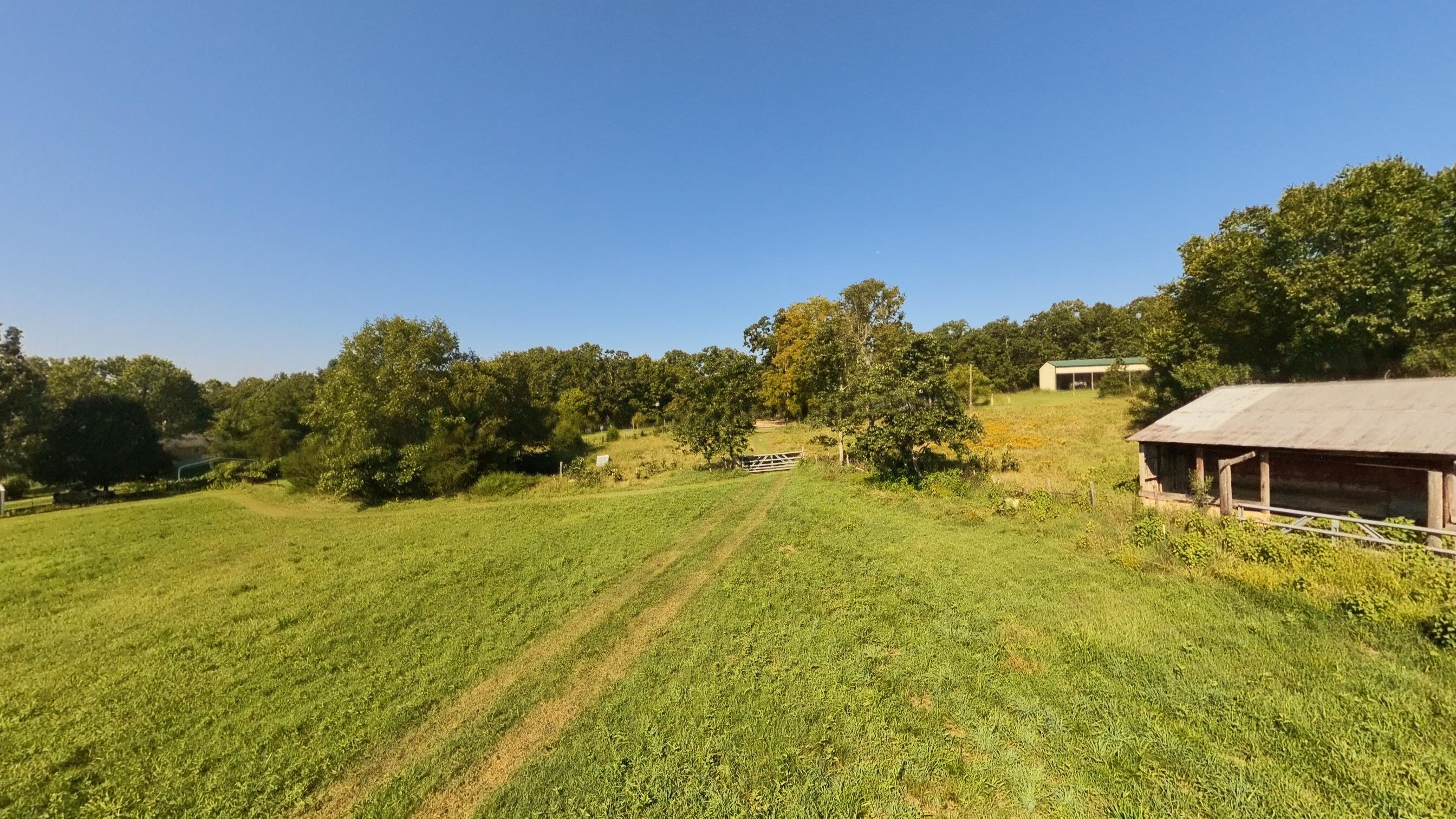 main property photo 50