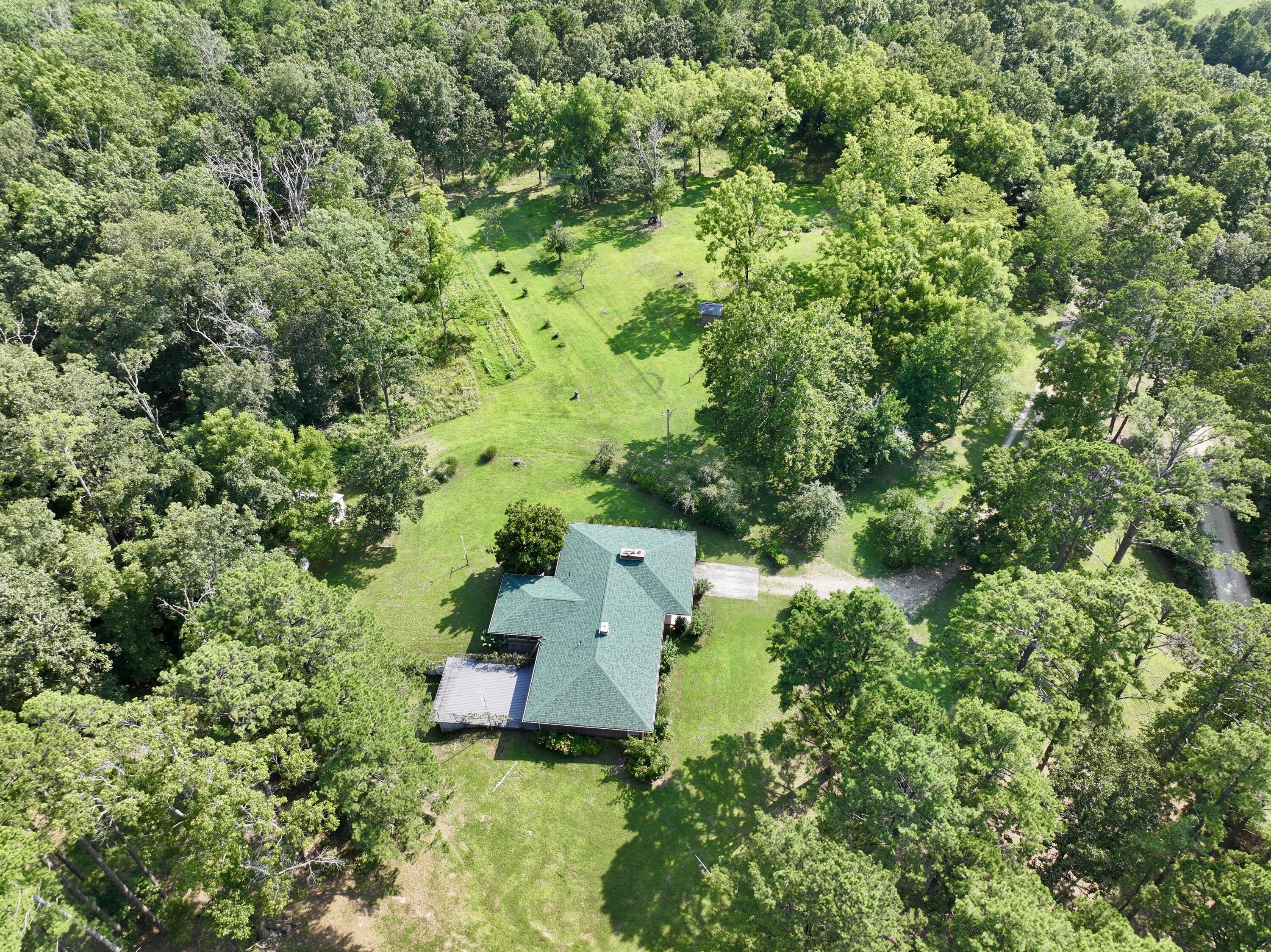 main property photo 30