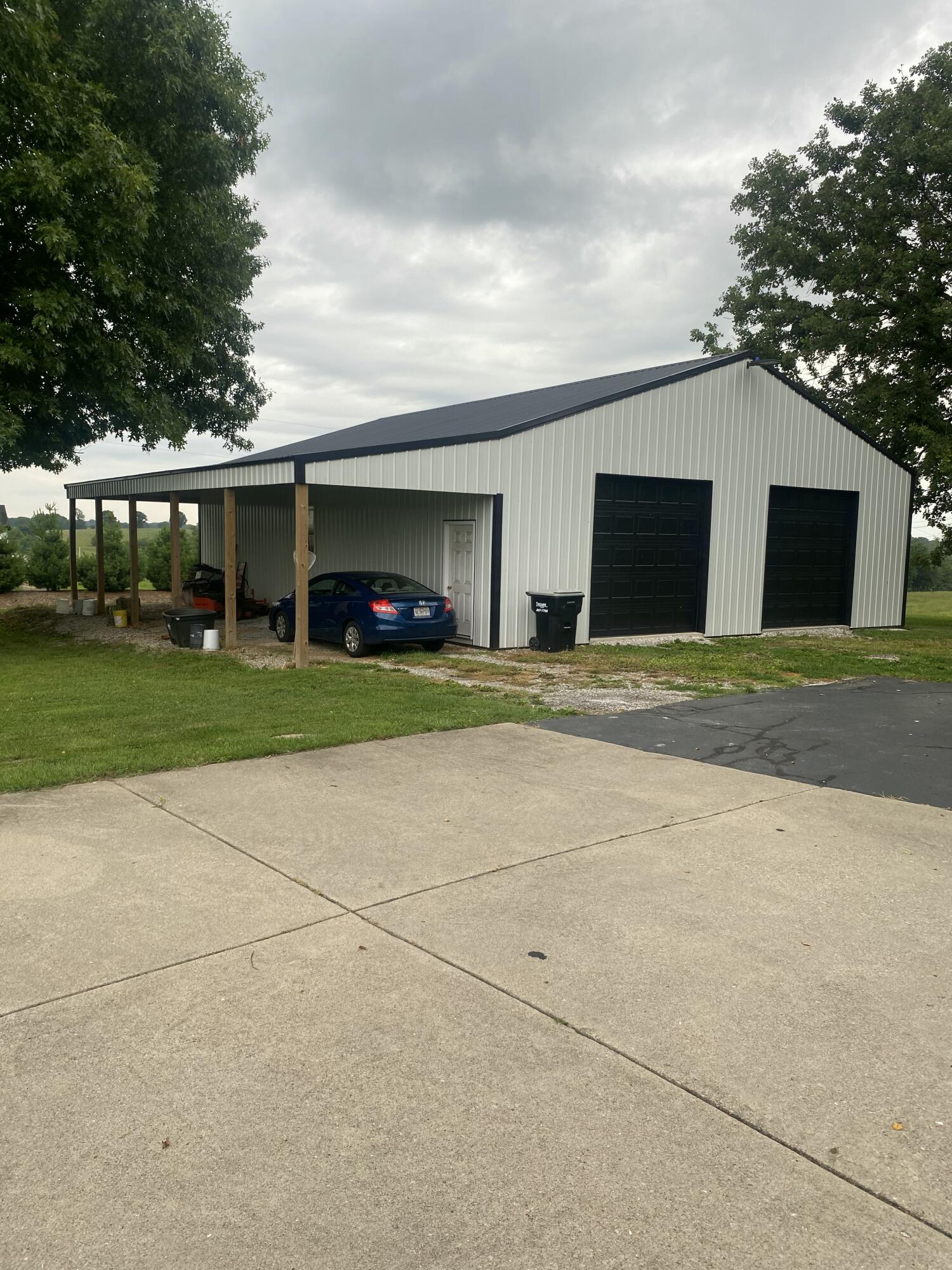 main property photo 12