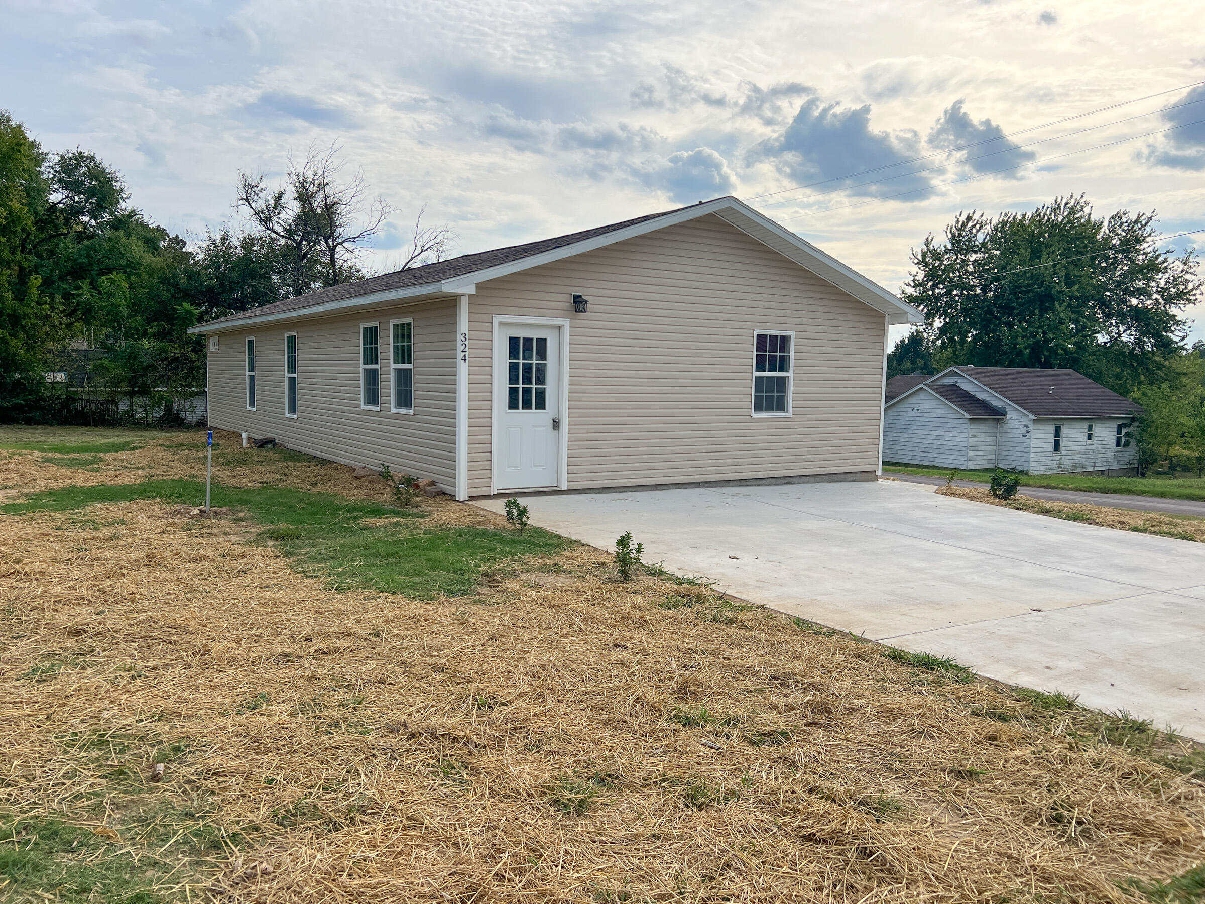 main property photo 21