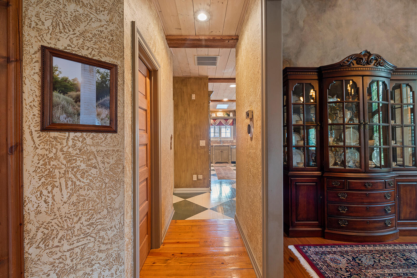 main property photo 24