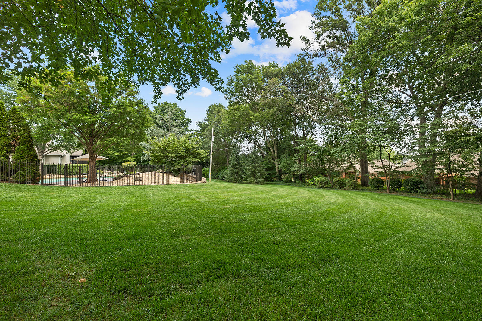 main property photo 88