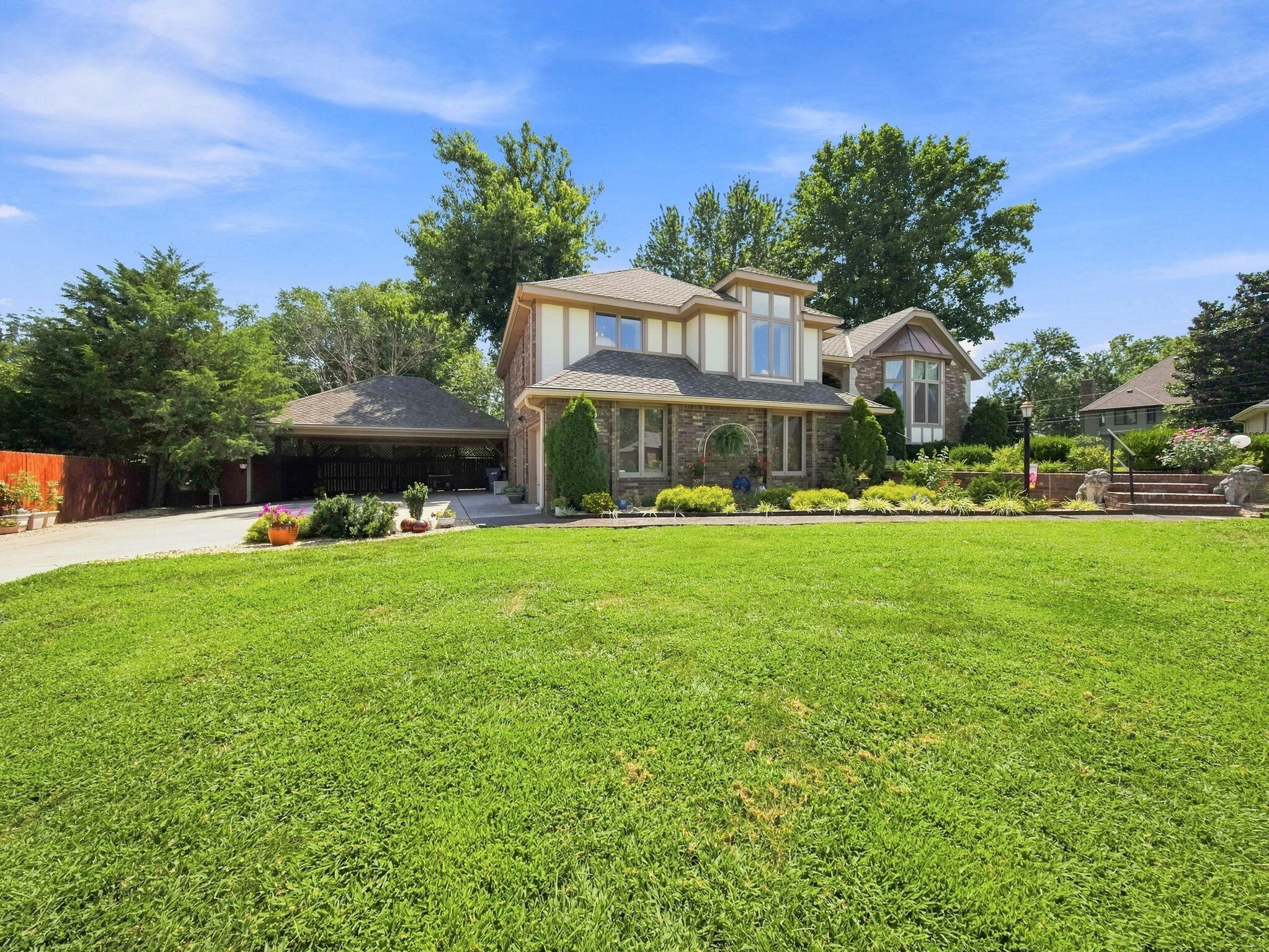 main property photo 8