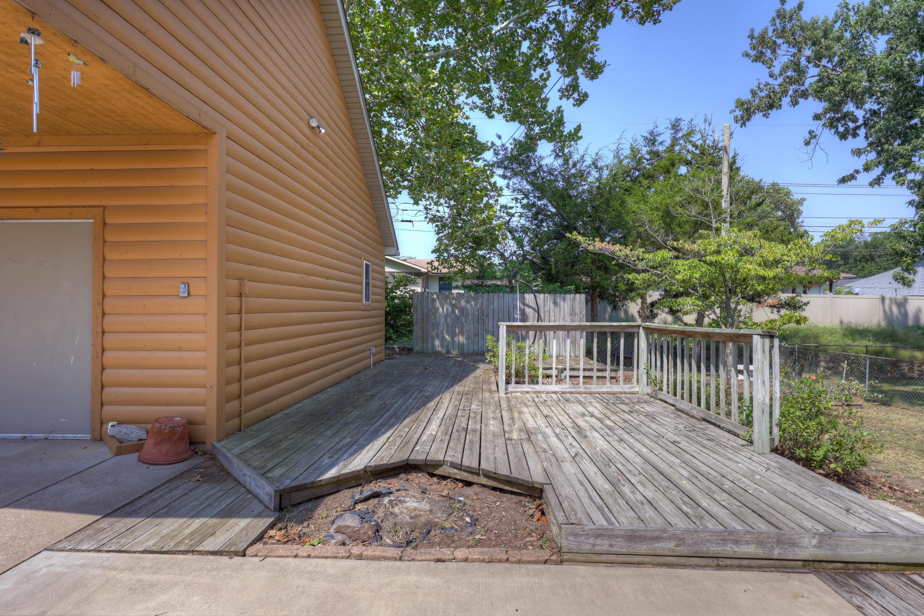 main property photo 9