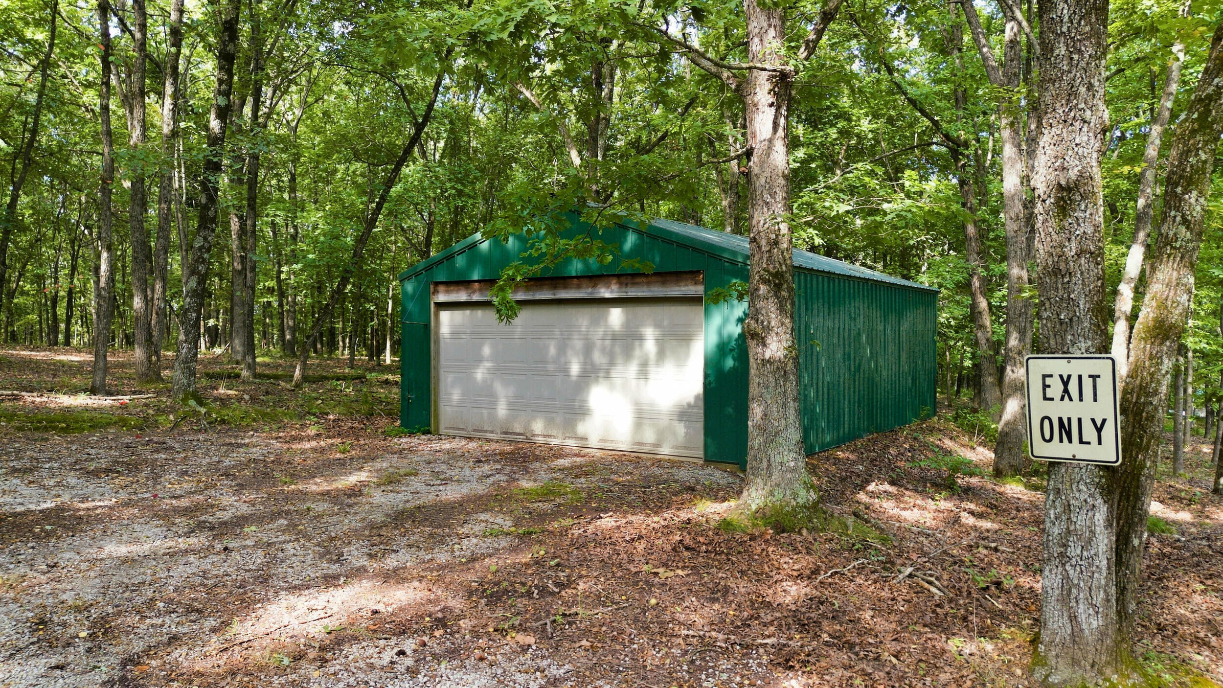 main property photo 23