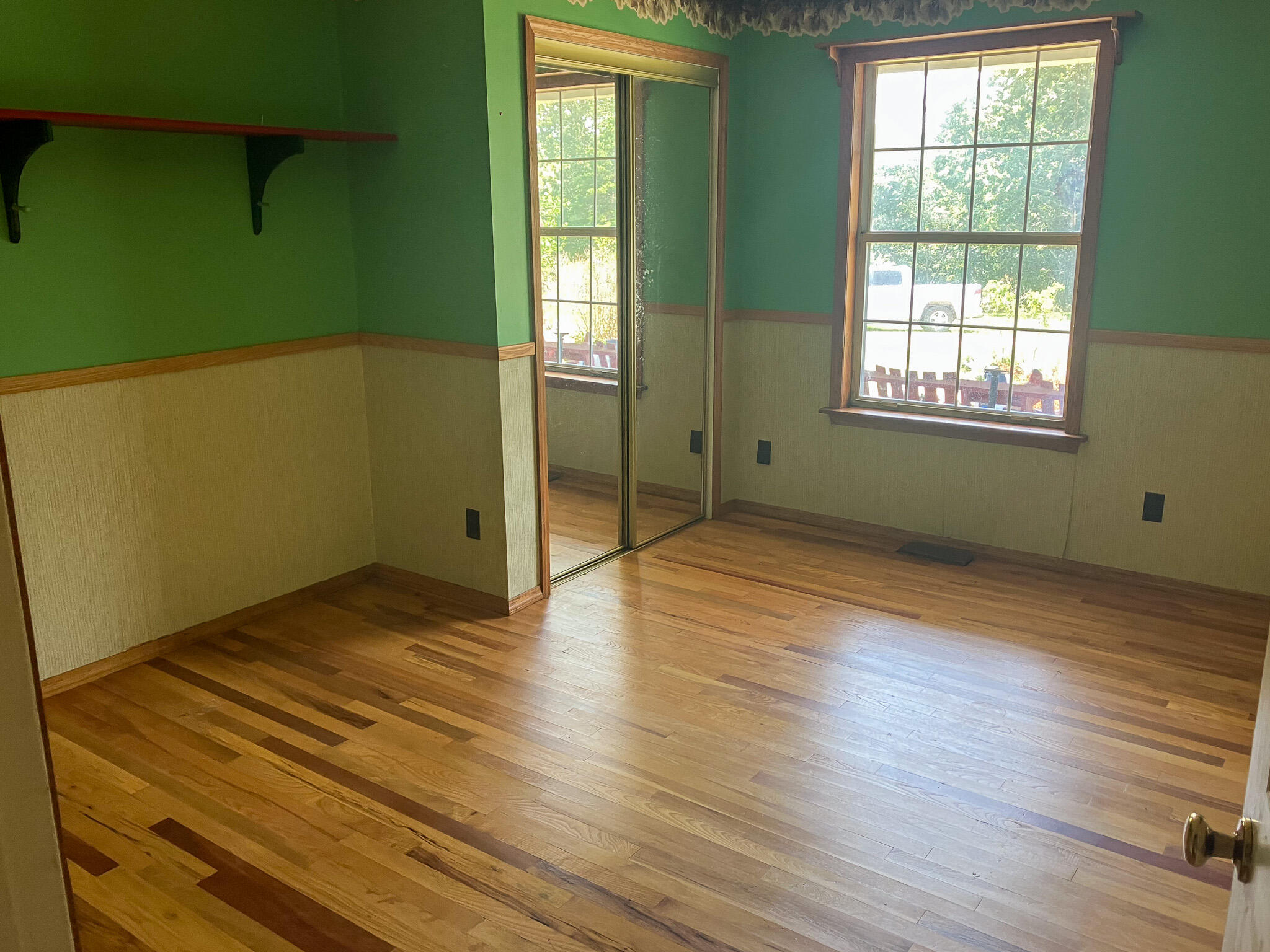 main property photo 23