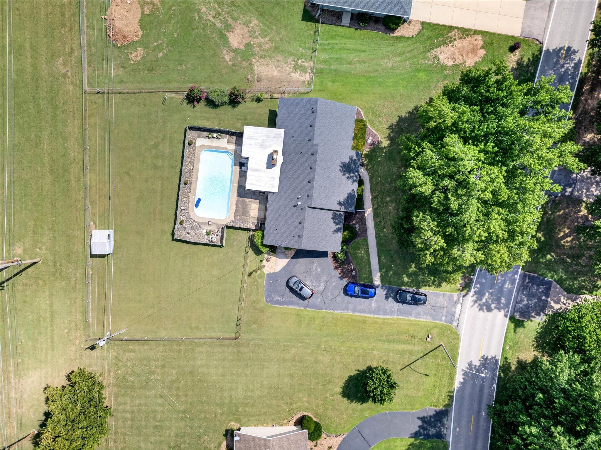main property photo 29