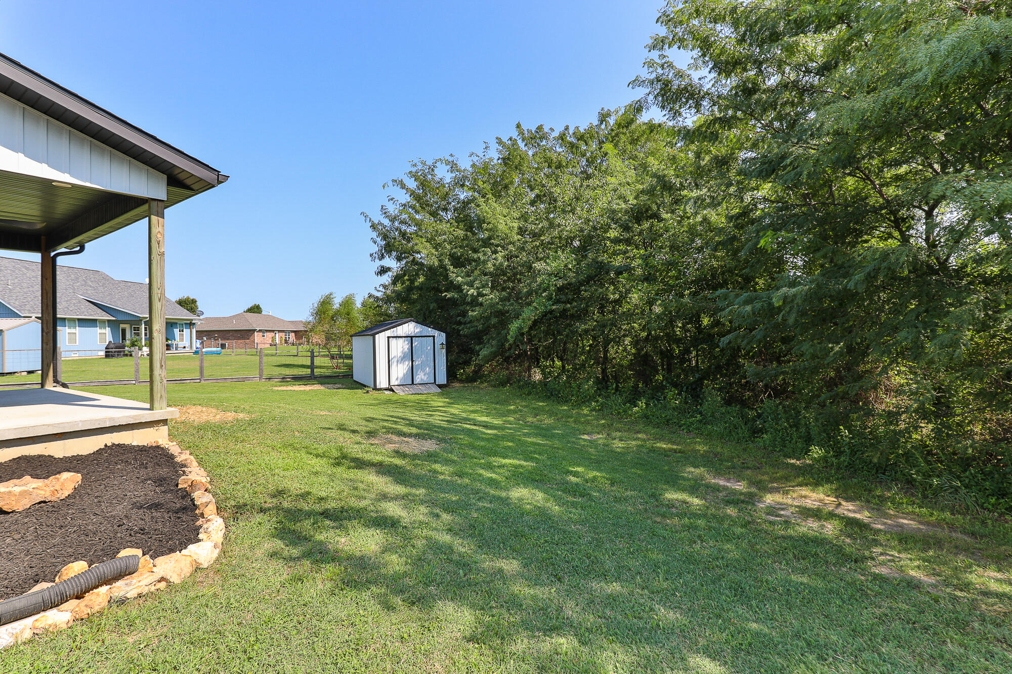 main property photo 24