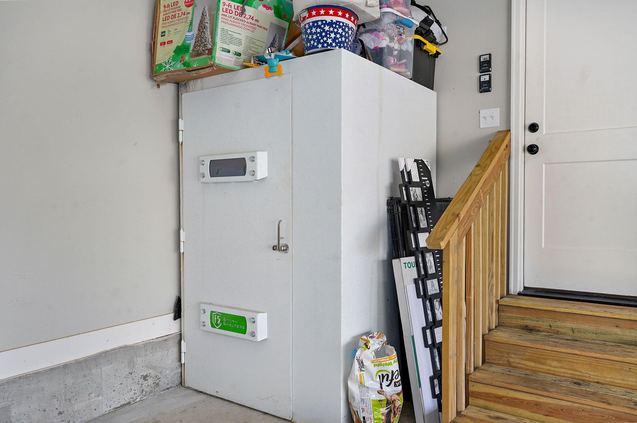 main property photo 40