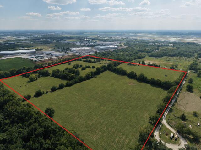 main property photo 8