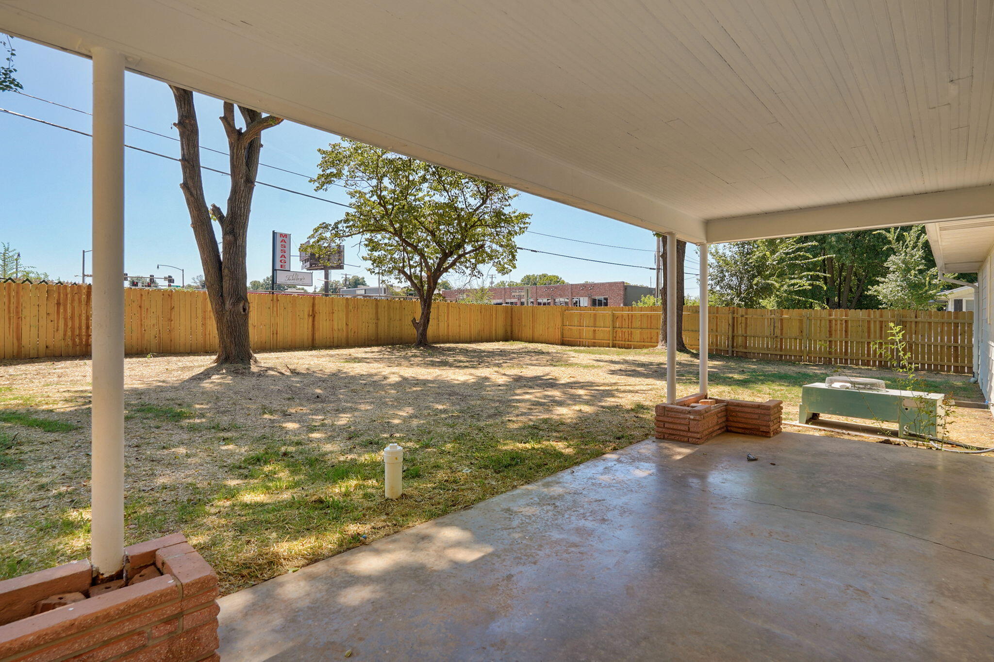 main property photo 23