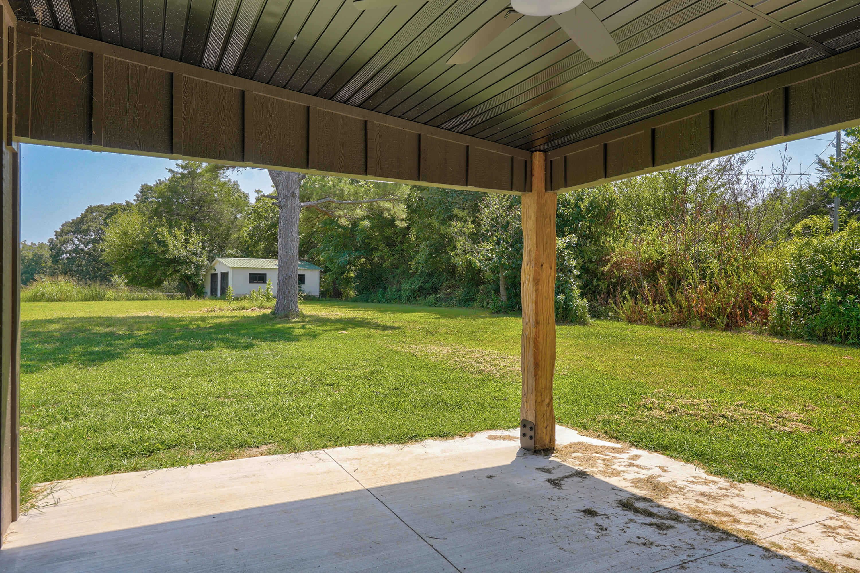 main property photo 35