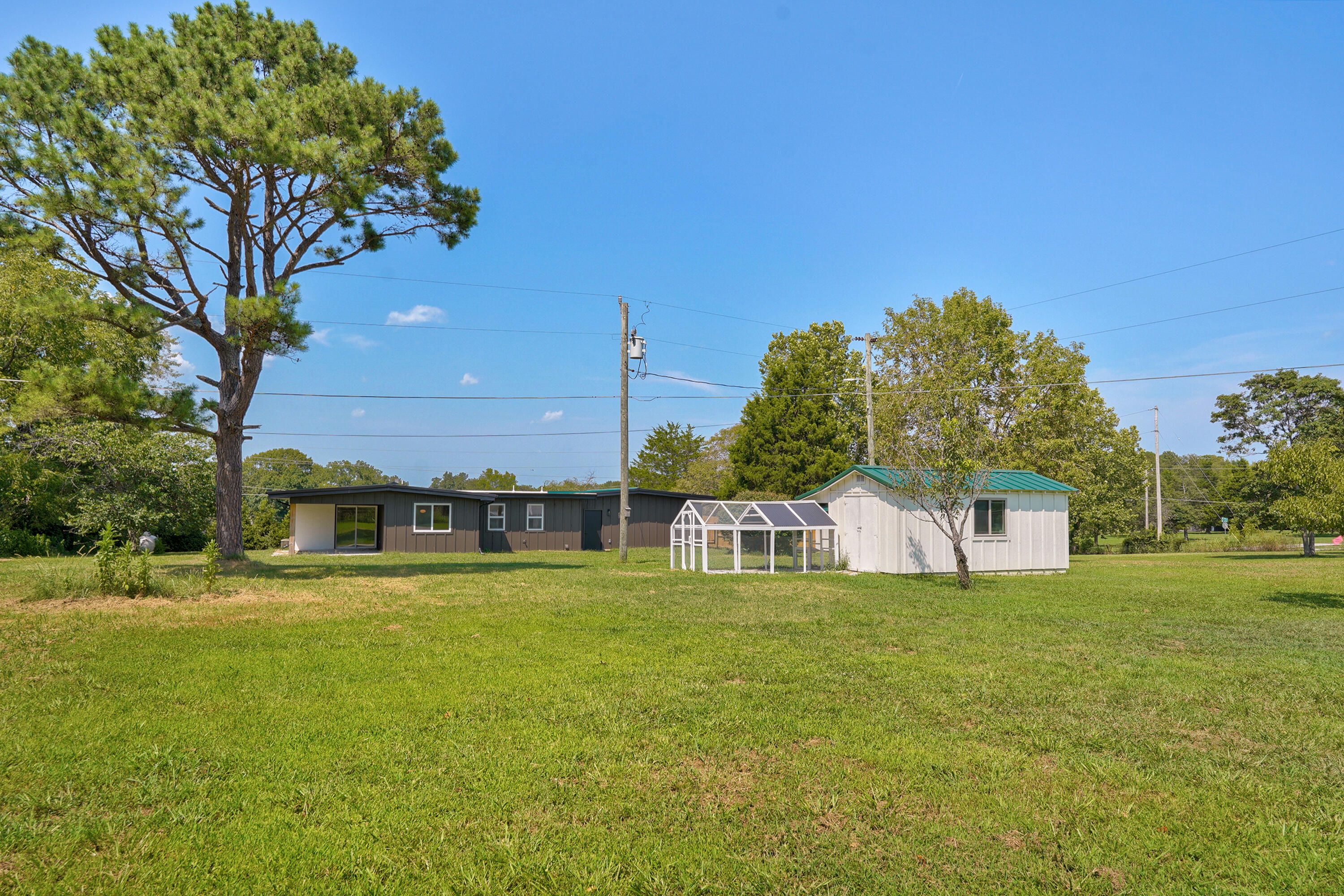 main property photo 45