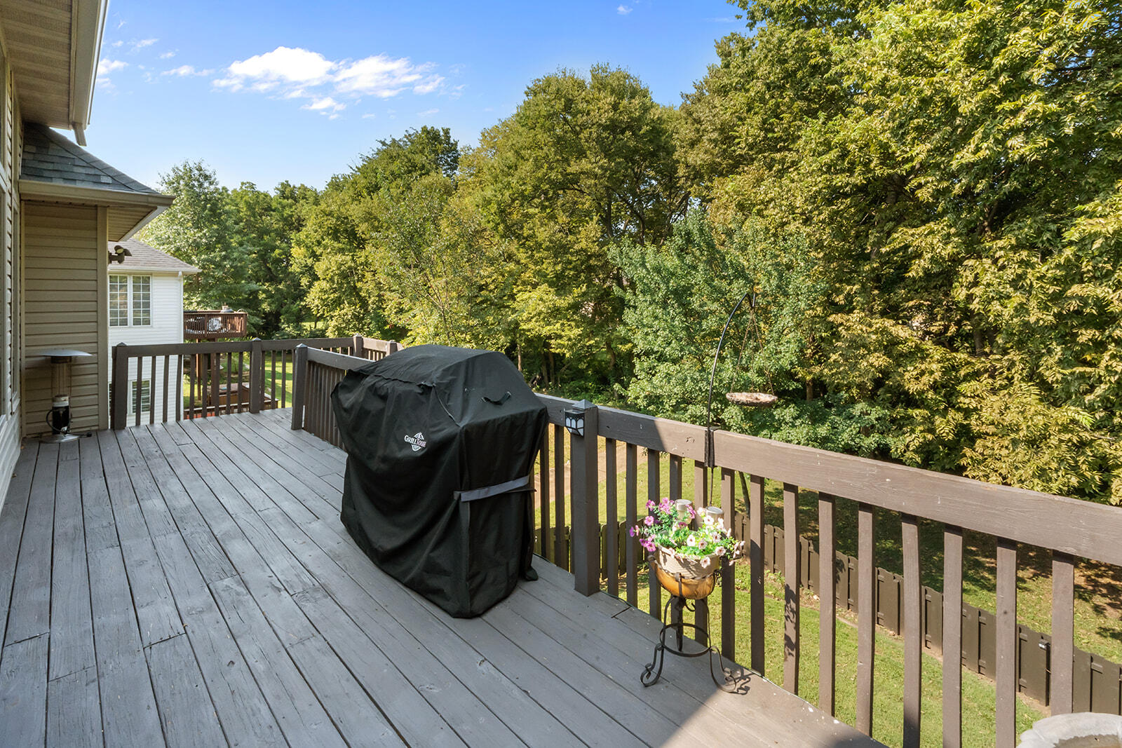 main property photo 48
