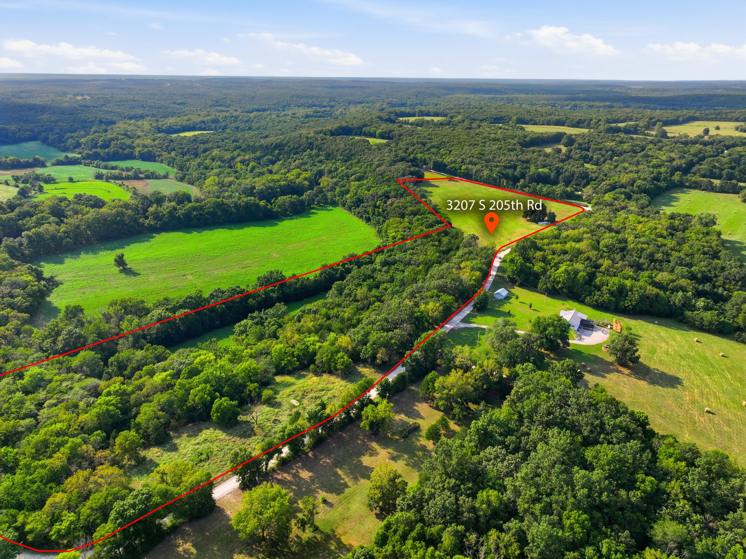 main property photo 9
