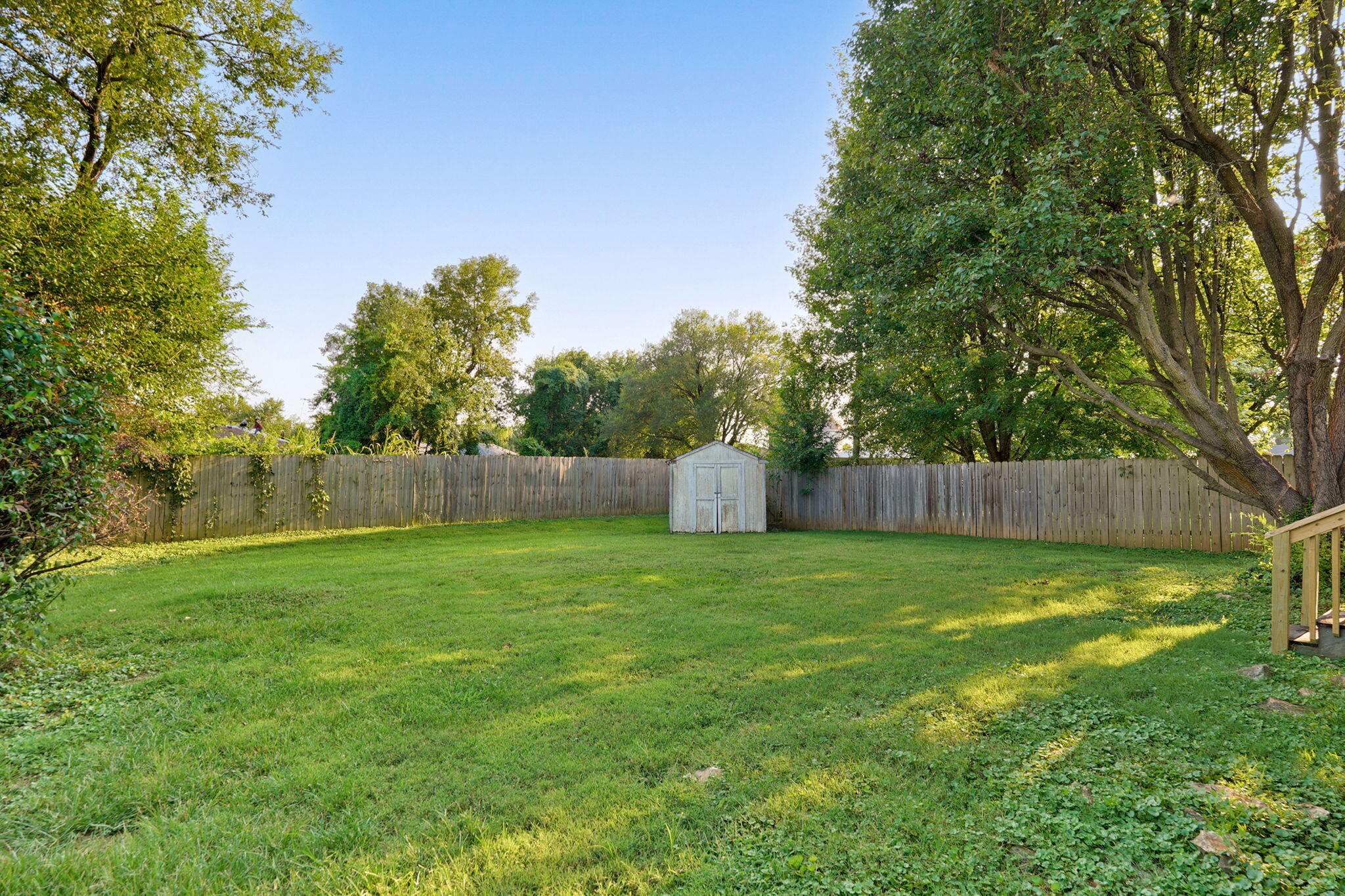 main property photo 11