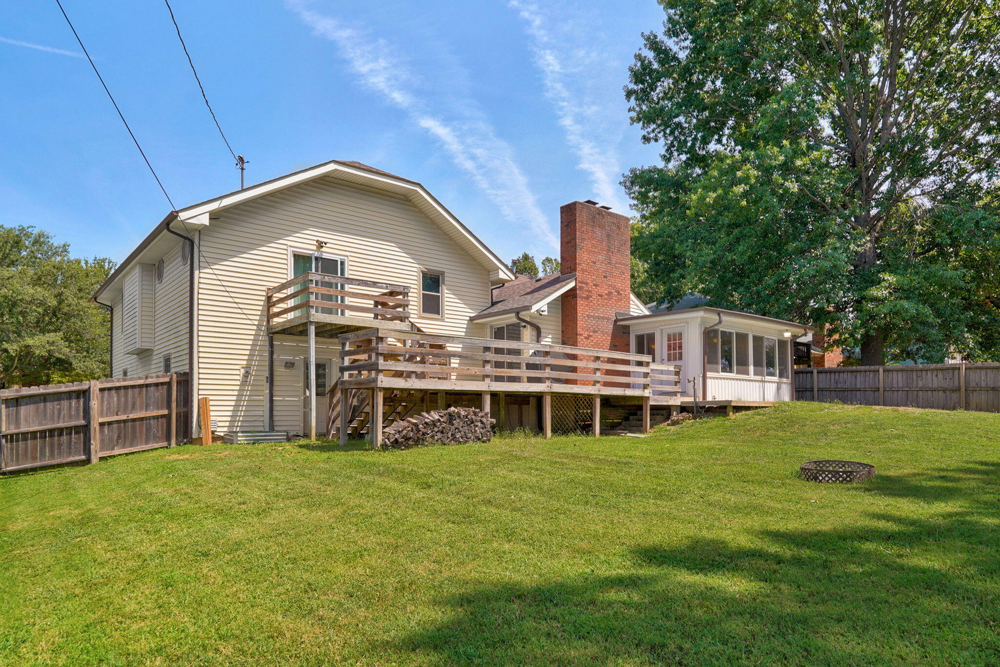 main property photo 44