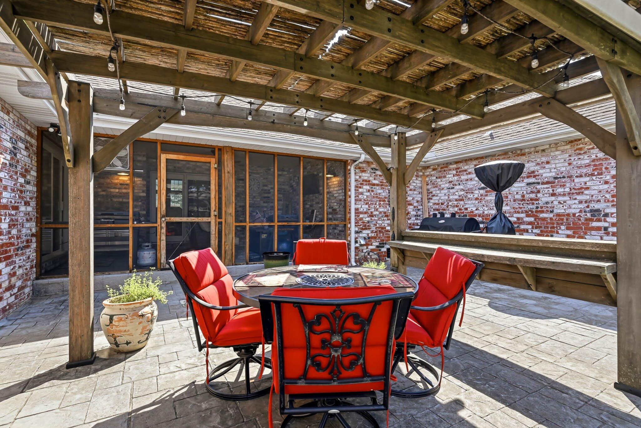 main property photo 29