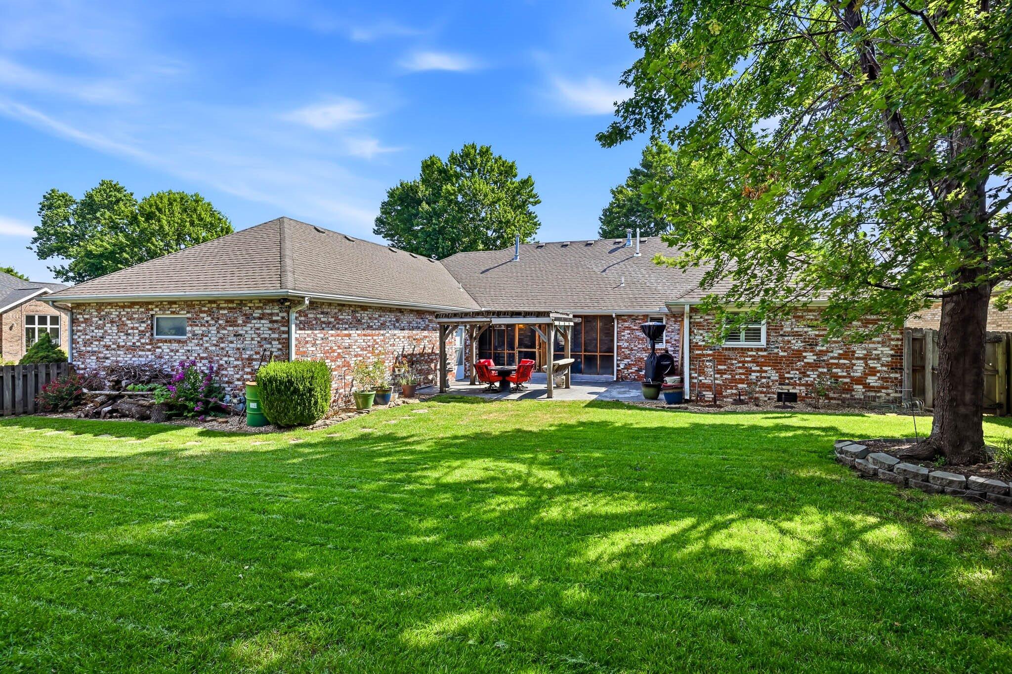 main property photo 32