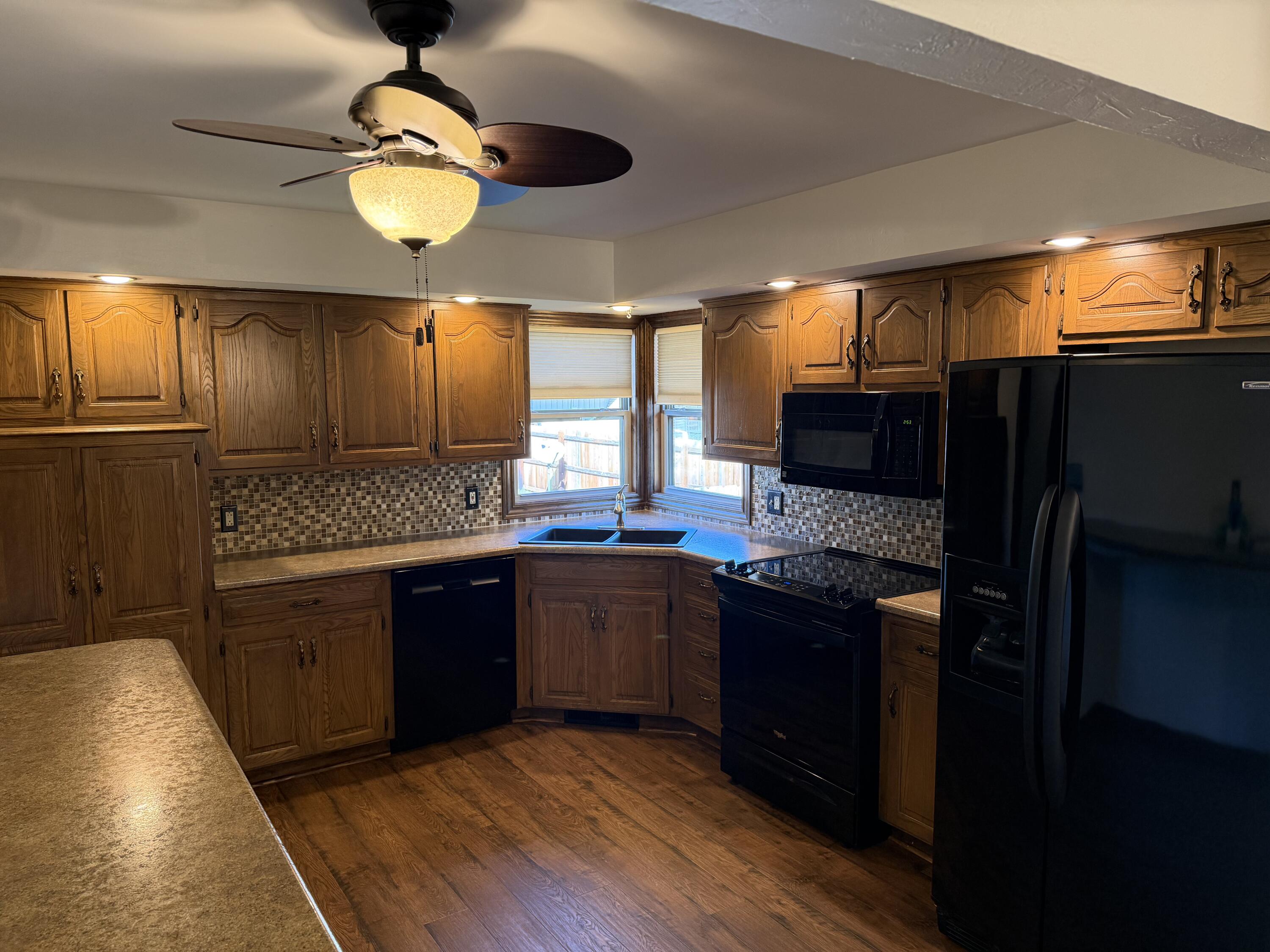 main property photo 65