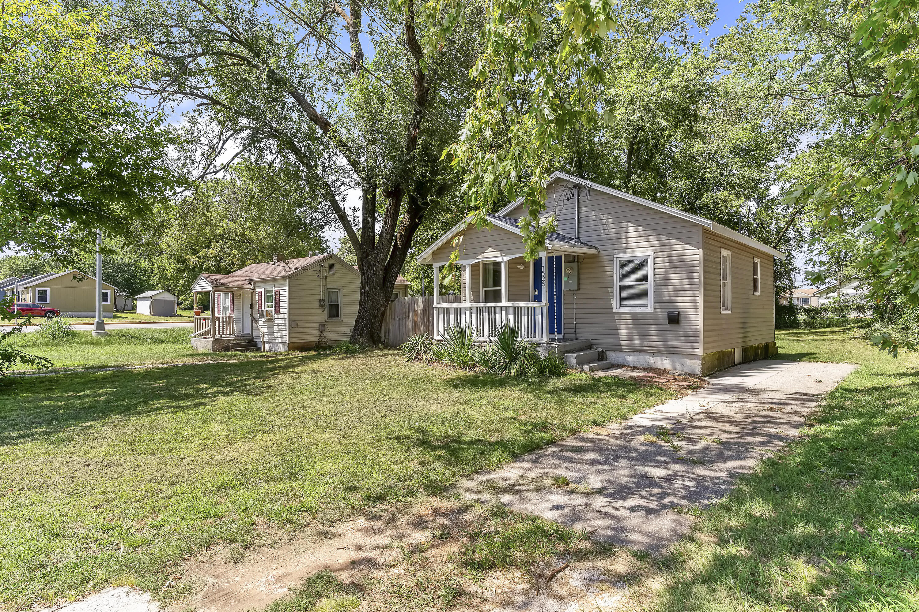 main property photo 2
