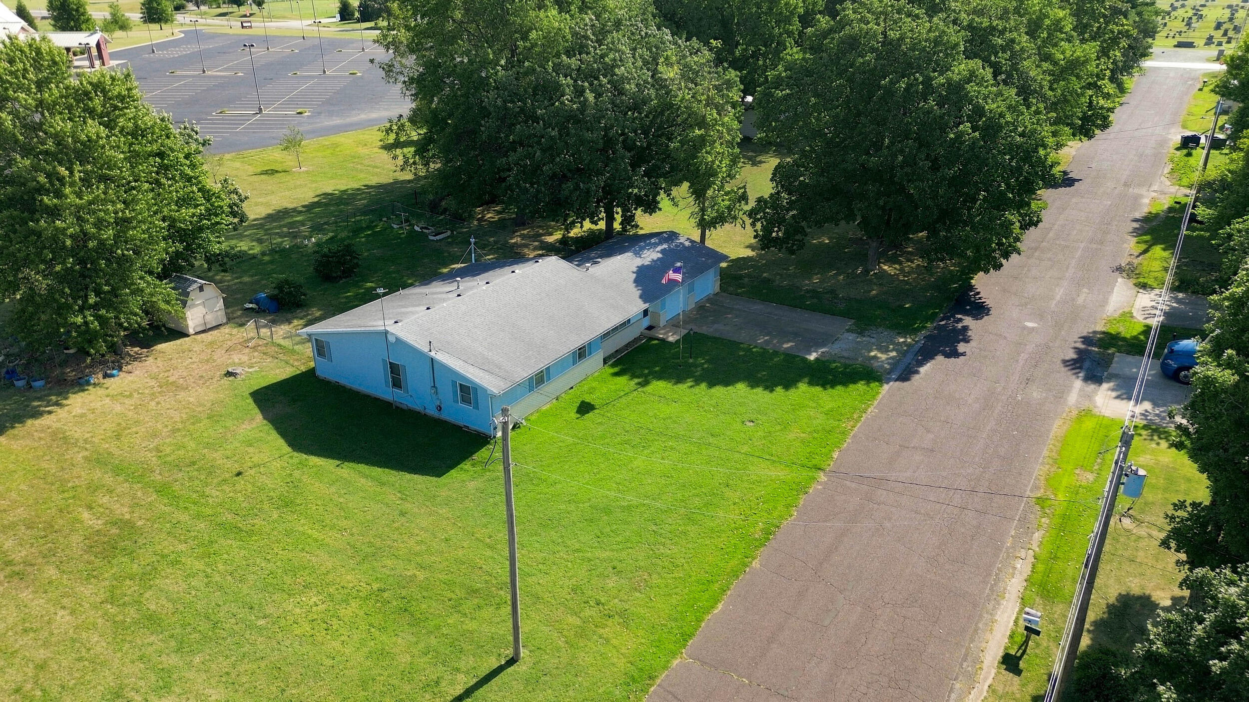main property photo 43
