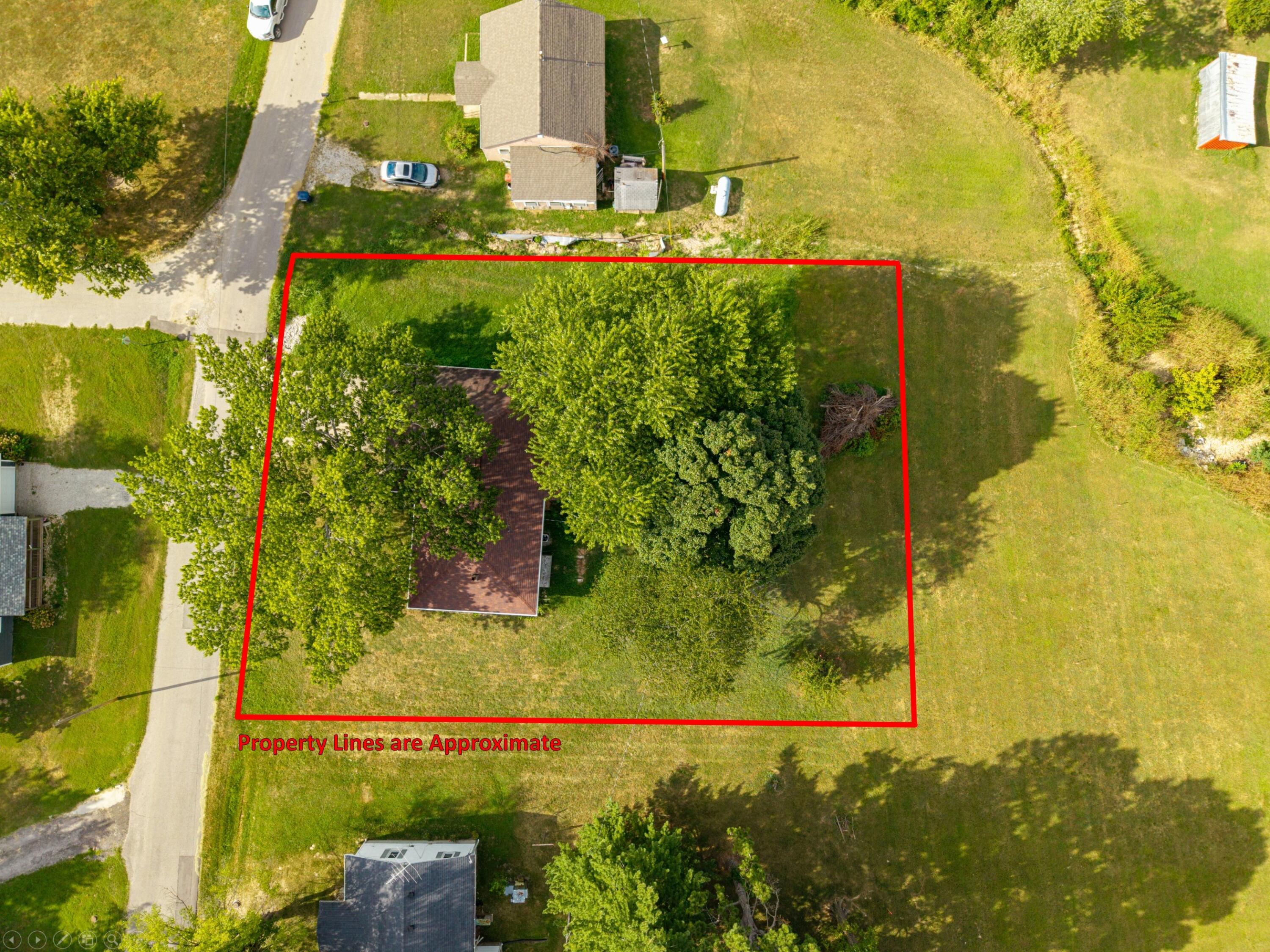 main property photo 10