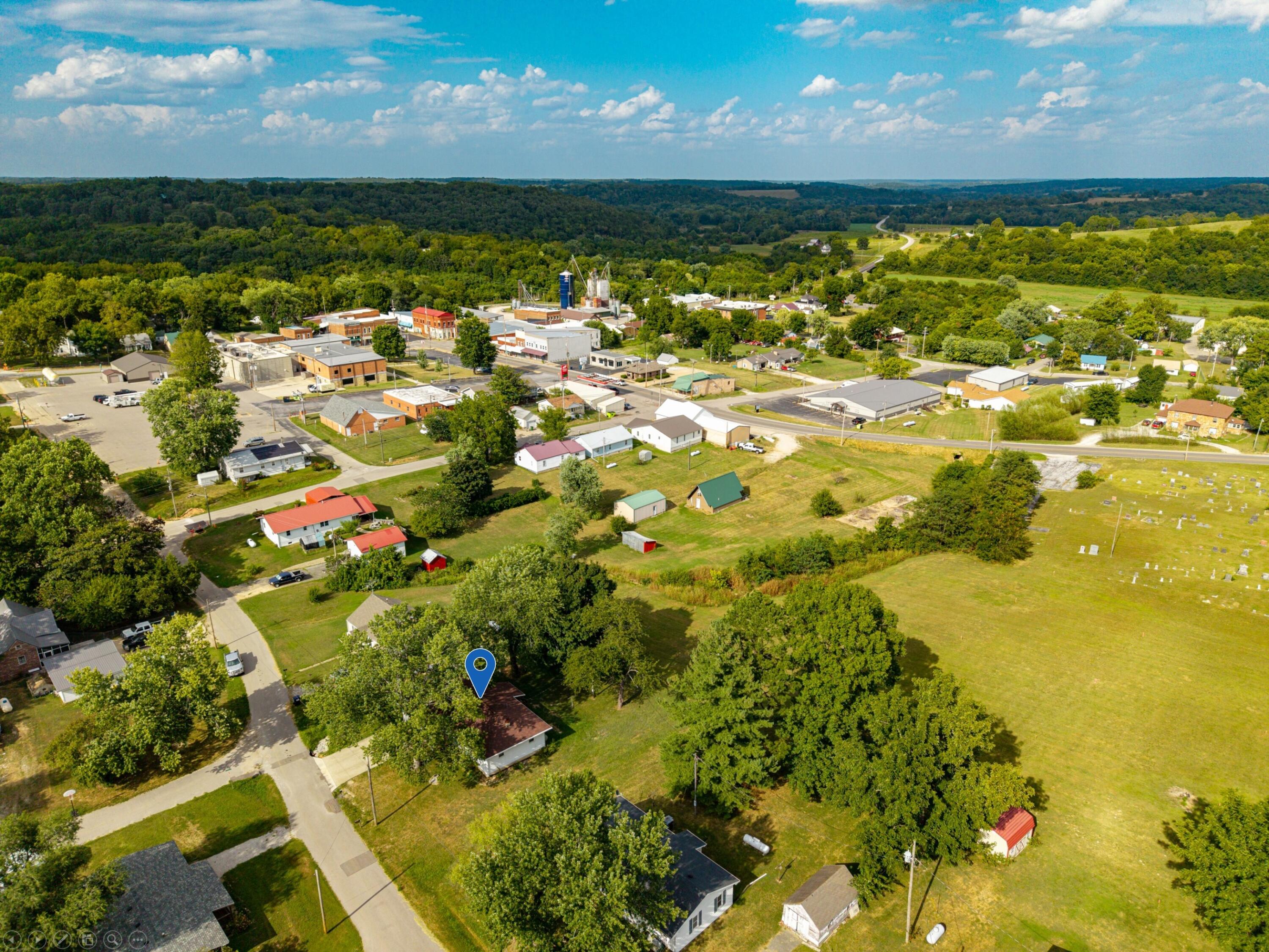 main property photo 11
