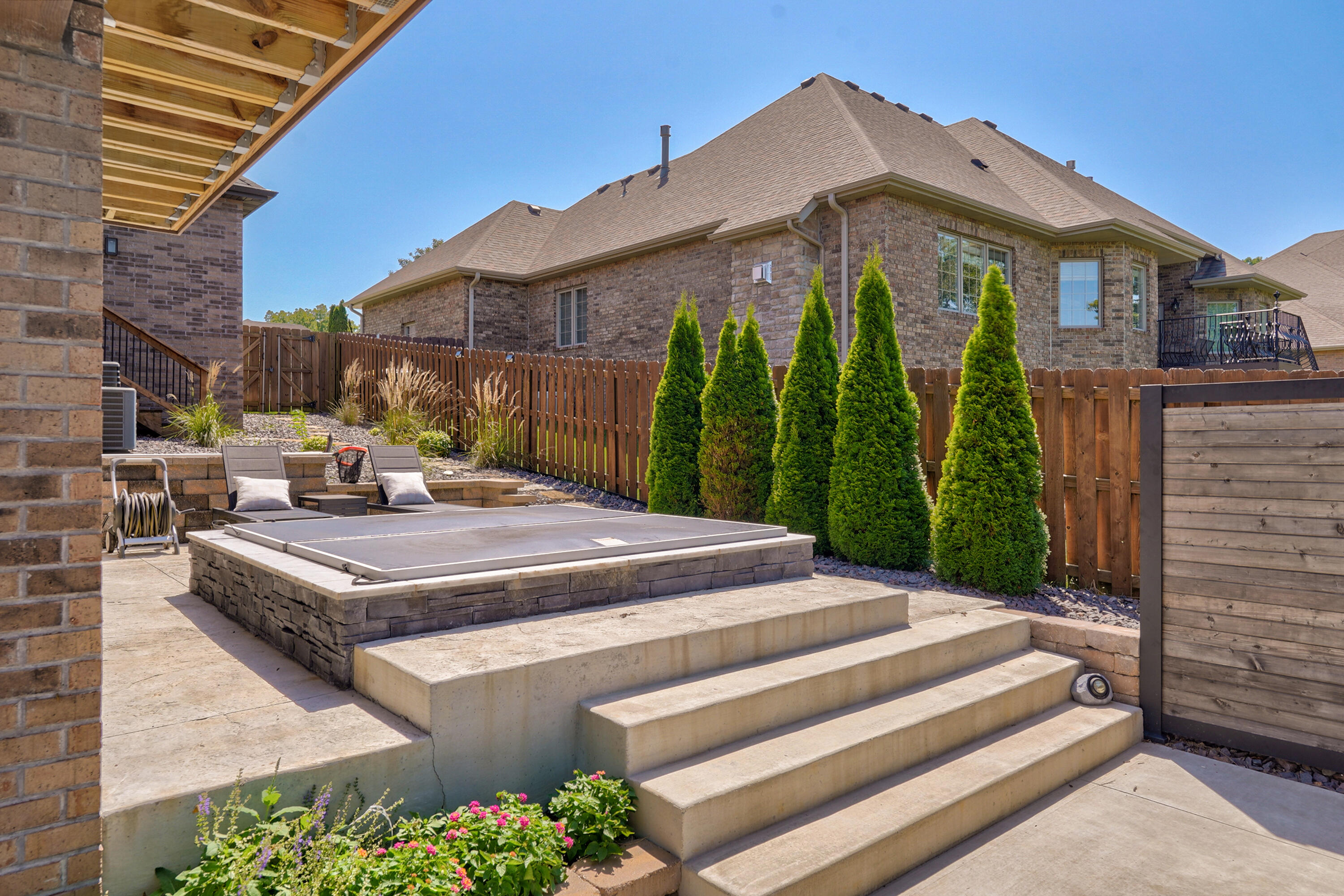 main property photo 70