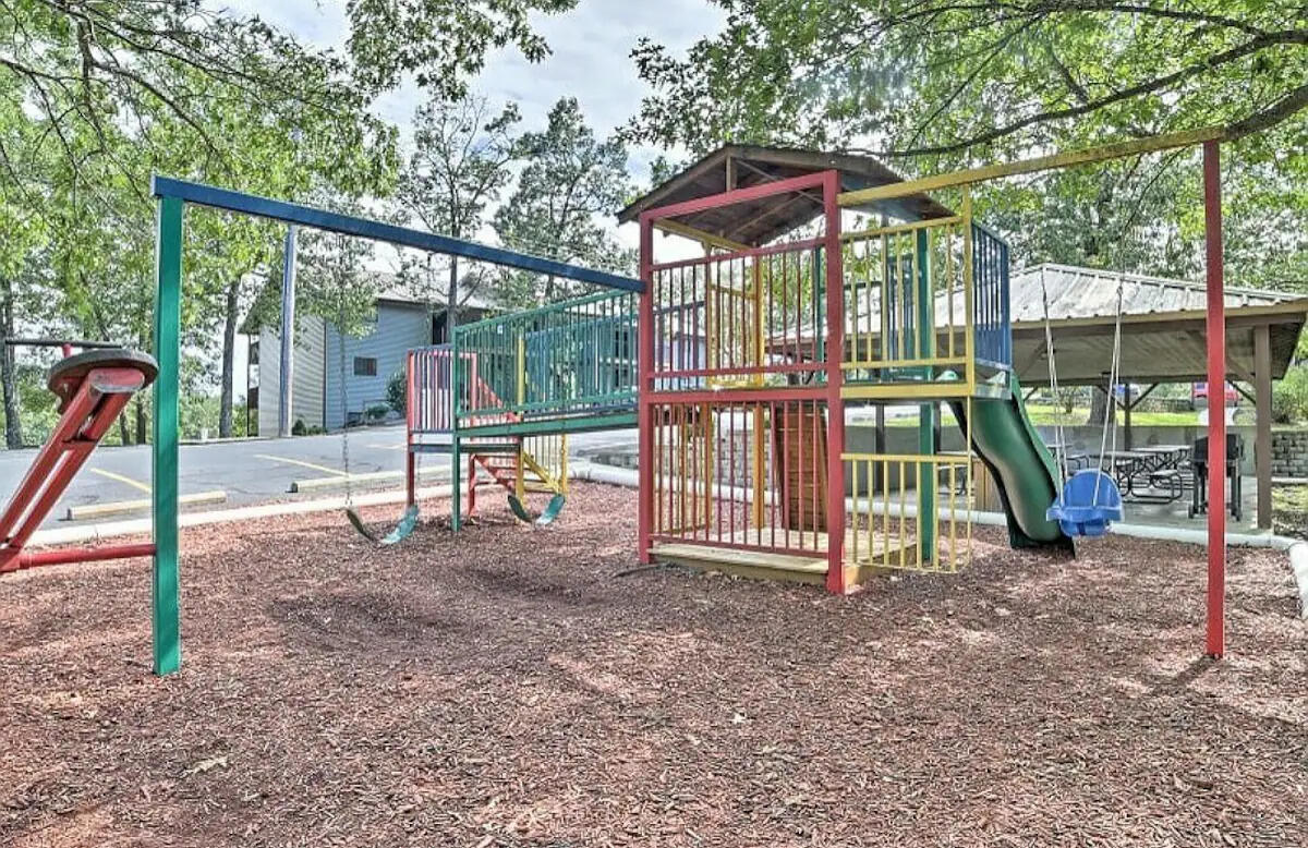 main property photo 26