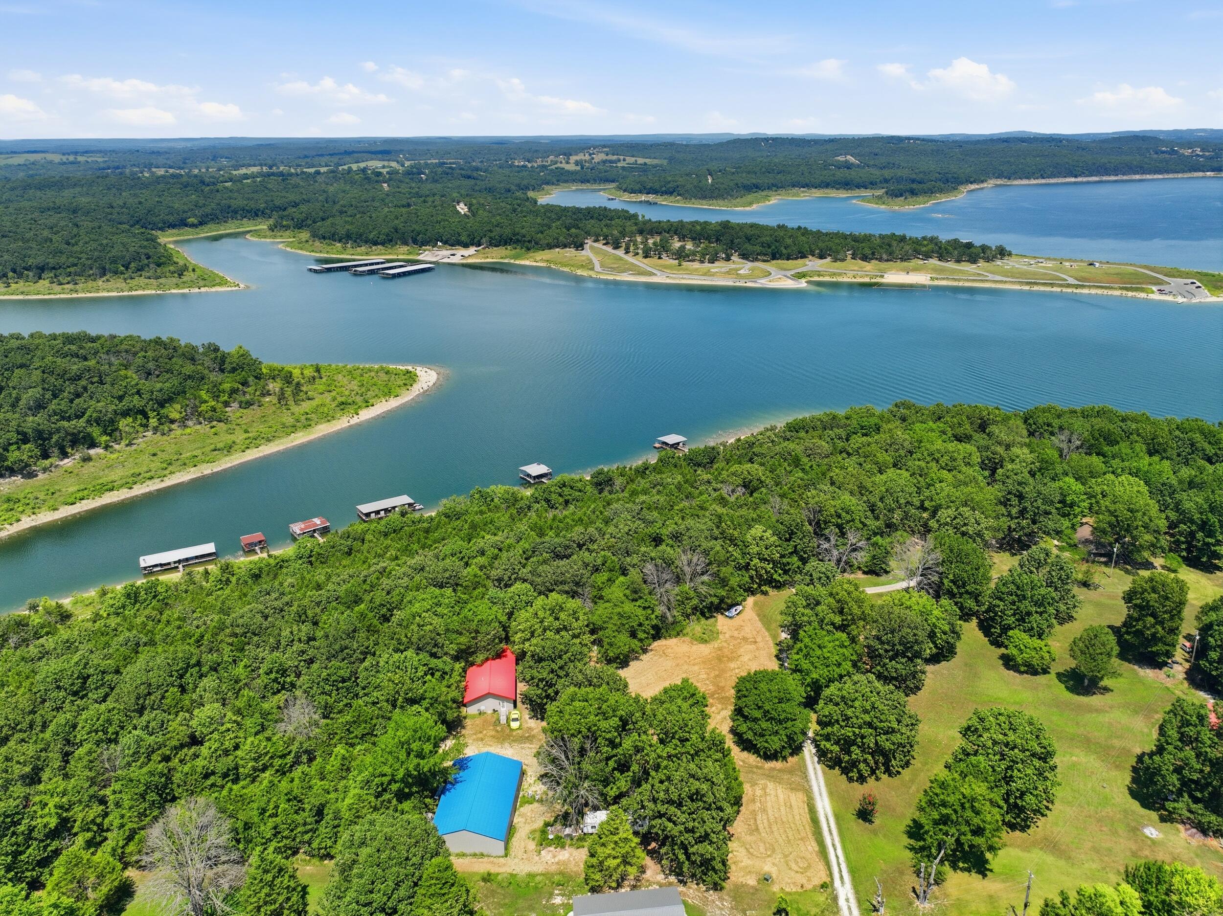main property photo 28