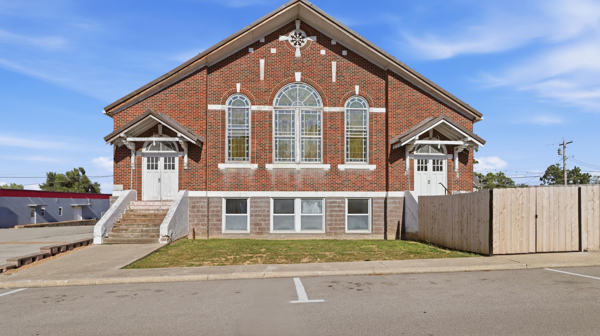 main property photo 37