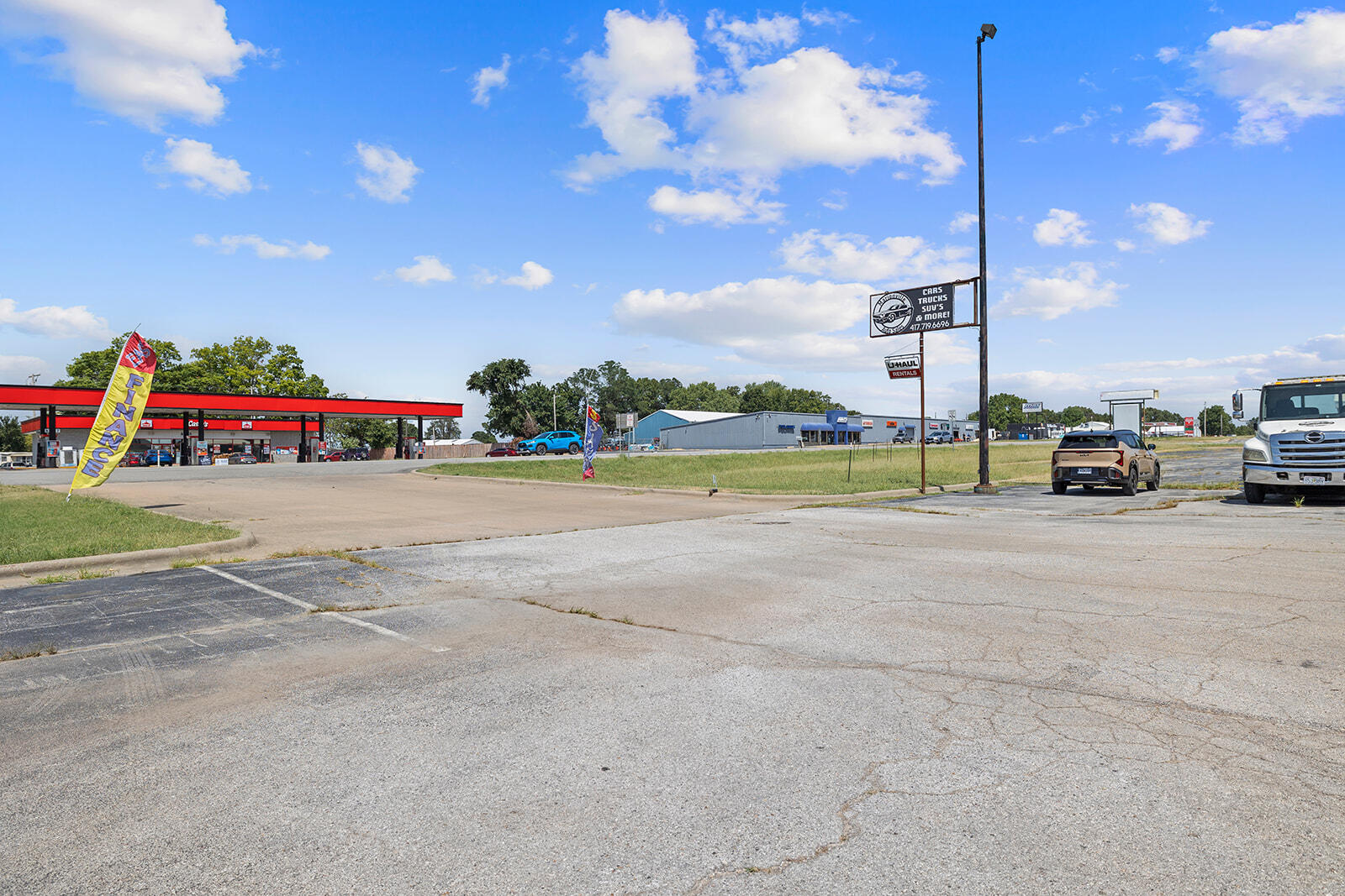 main property photo 33
