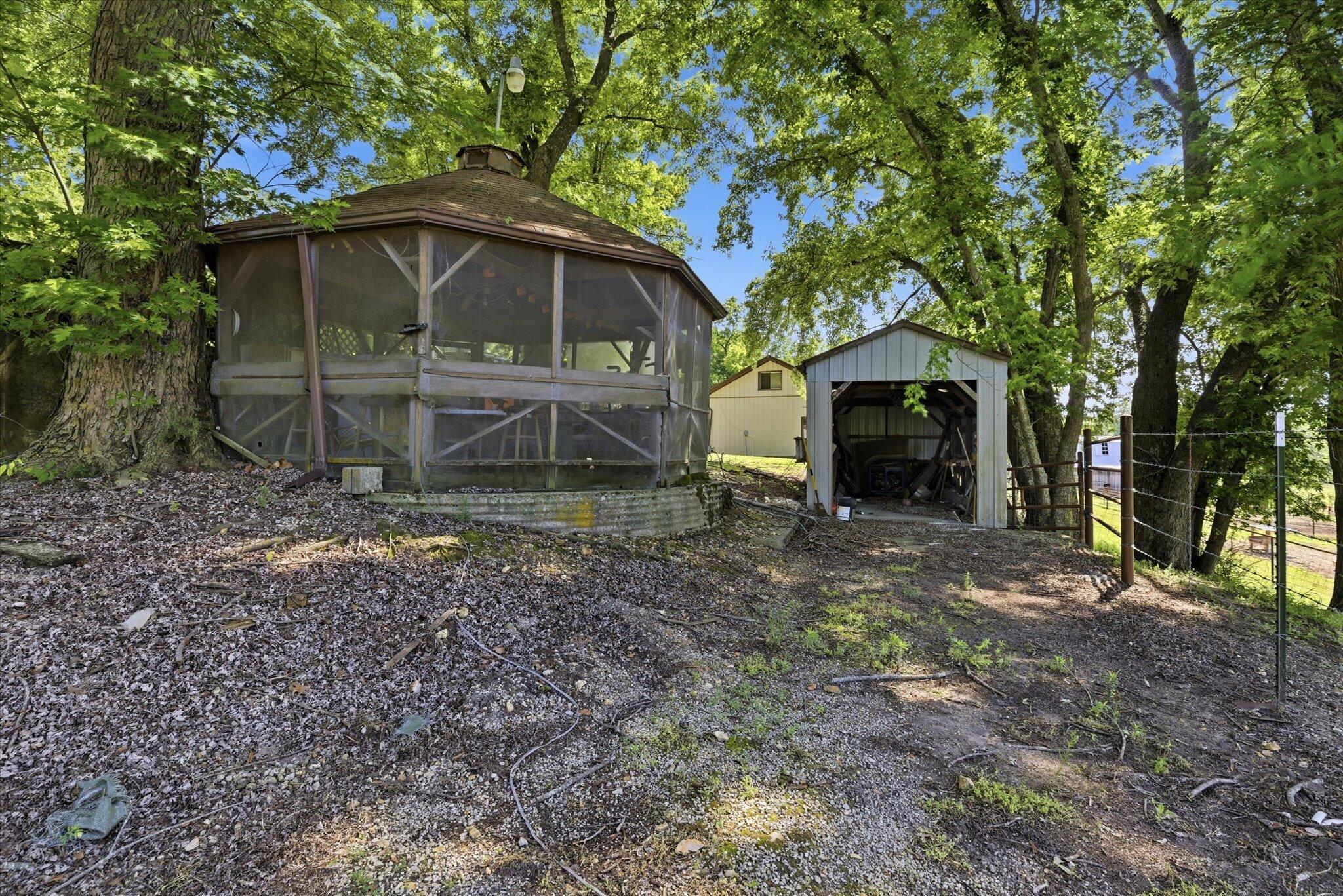 main property photo 50