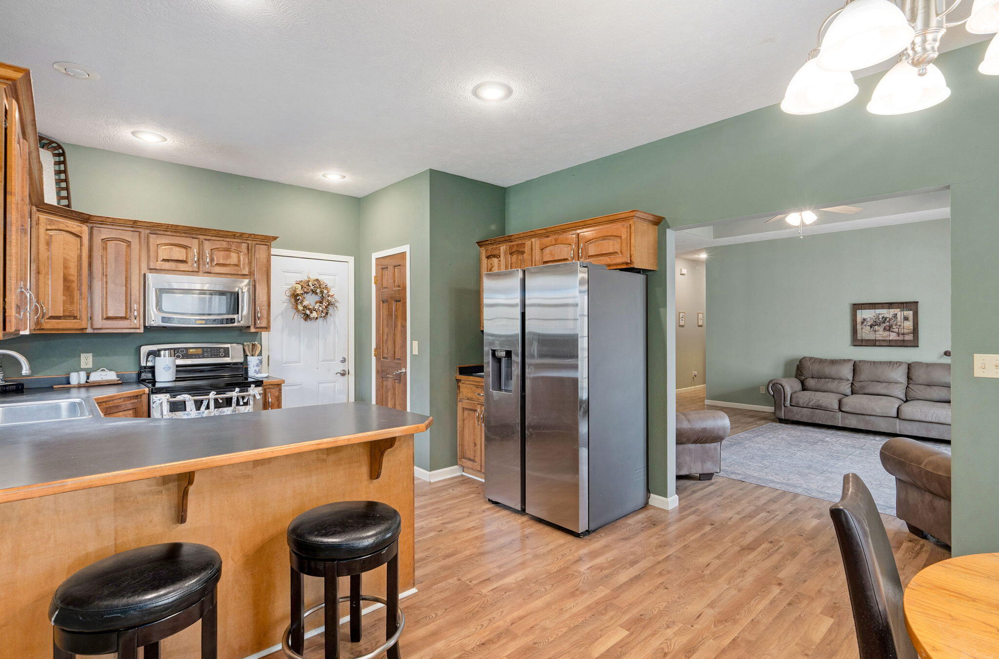 main property photo 7