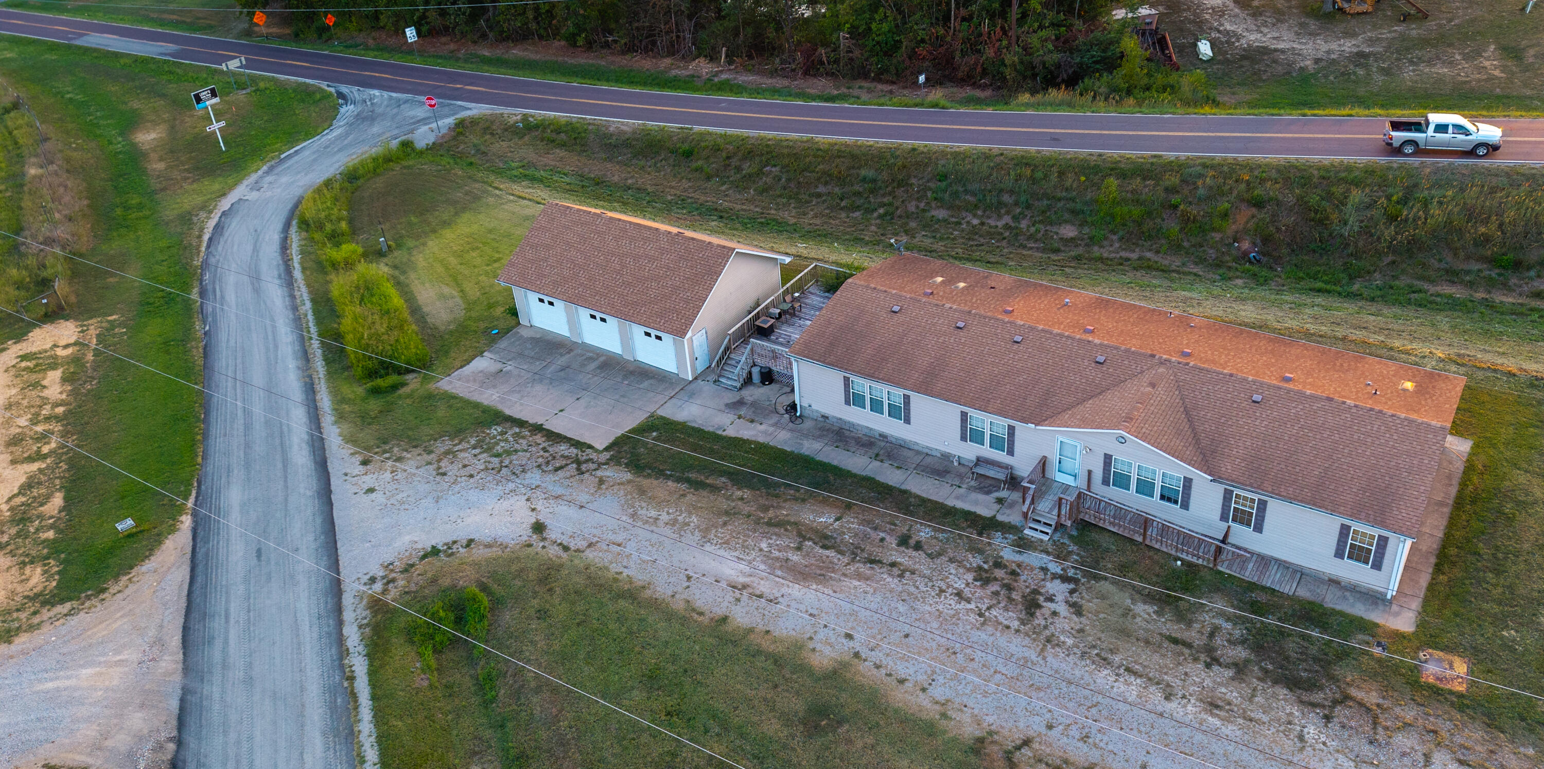 main property photo 30