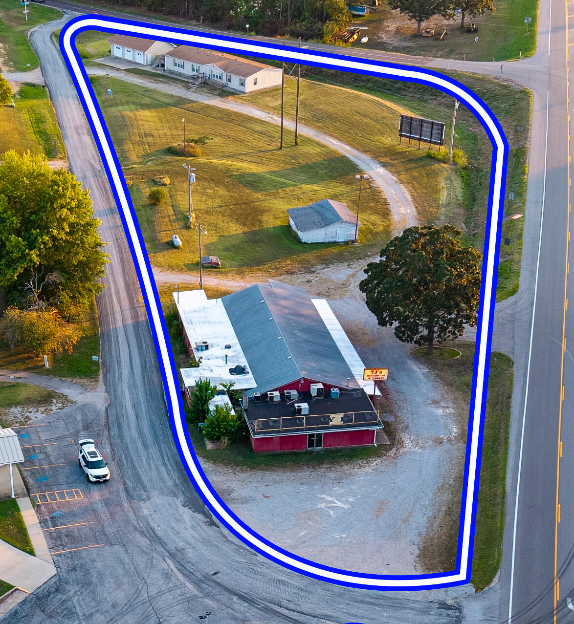main property photo 34