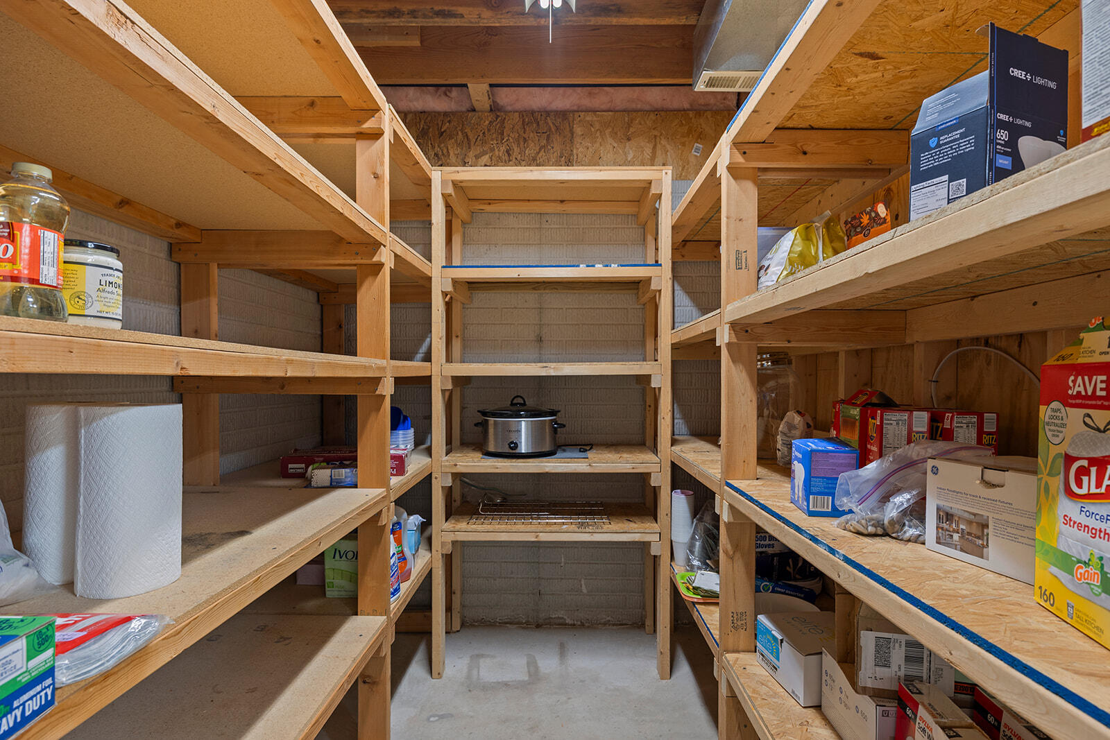 main property photo 35