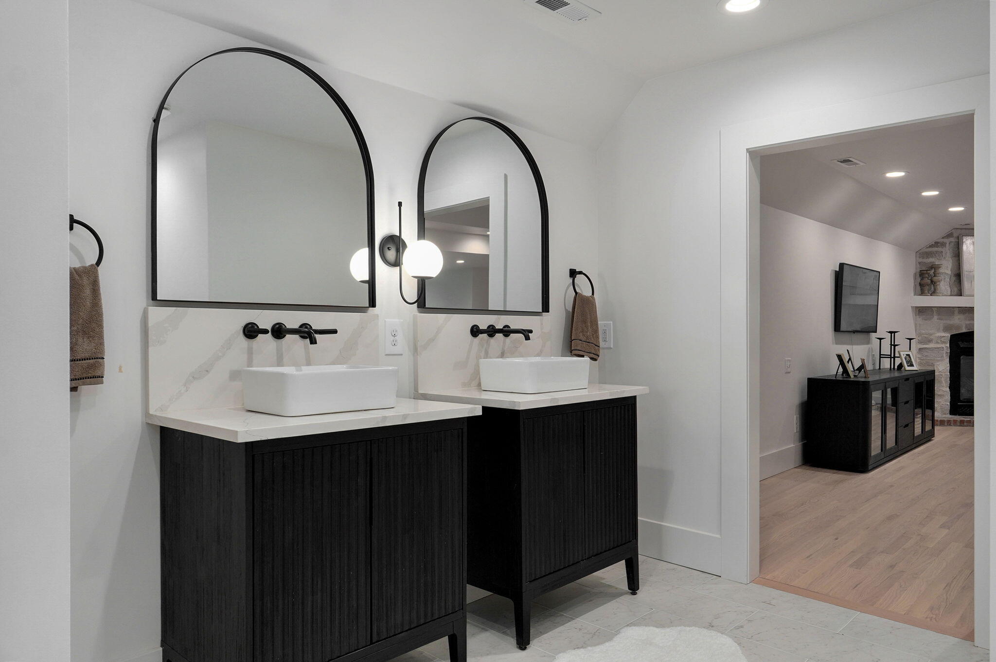 main property photo 80
