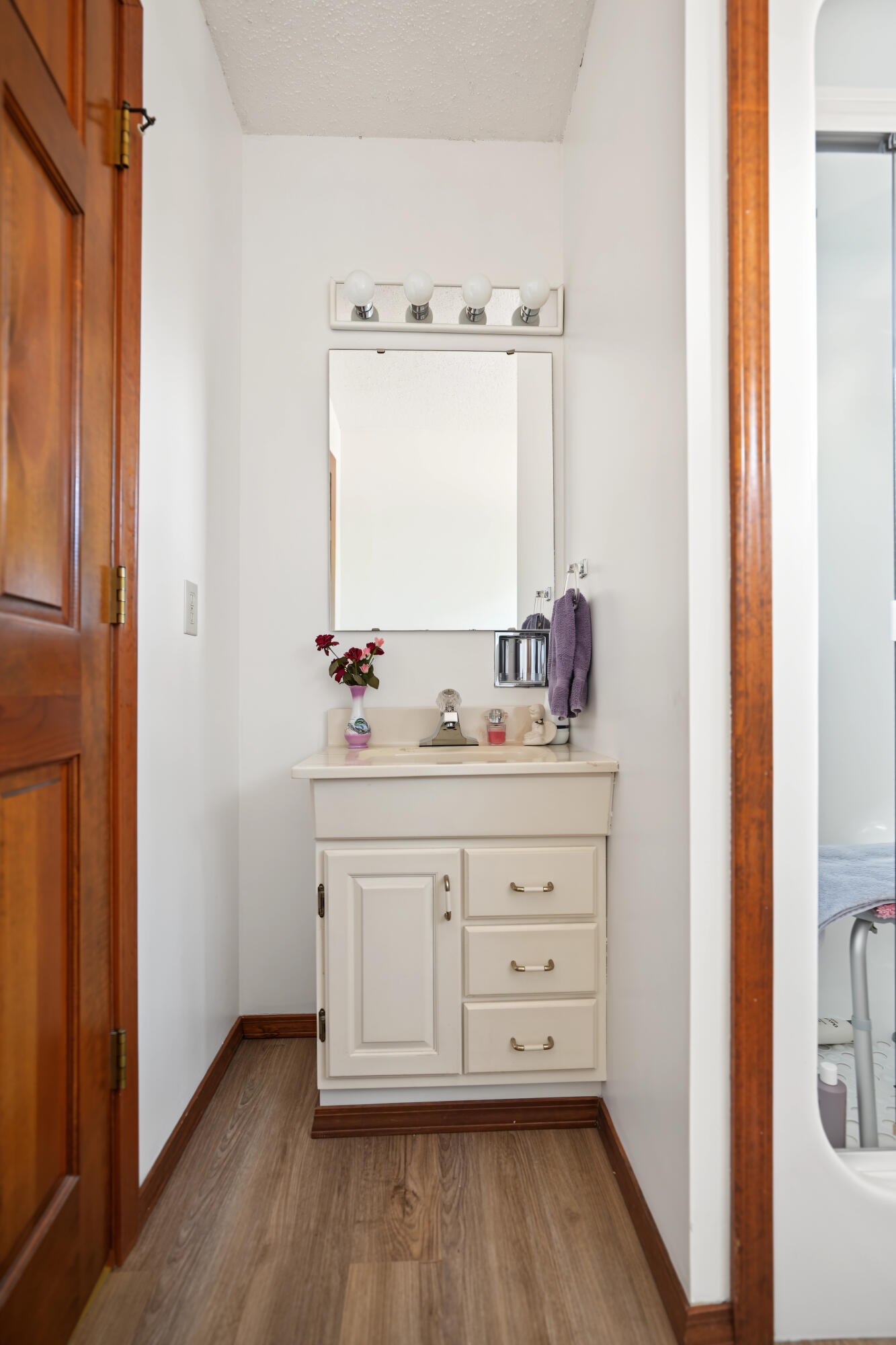 main property photo 74