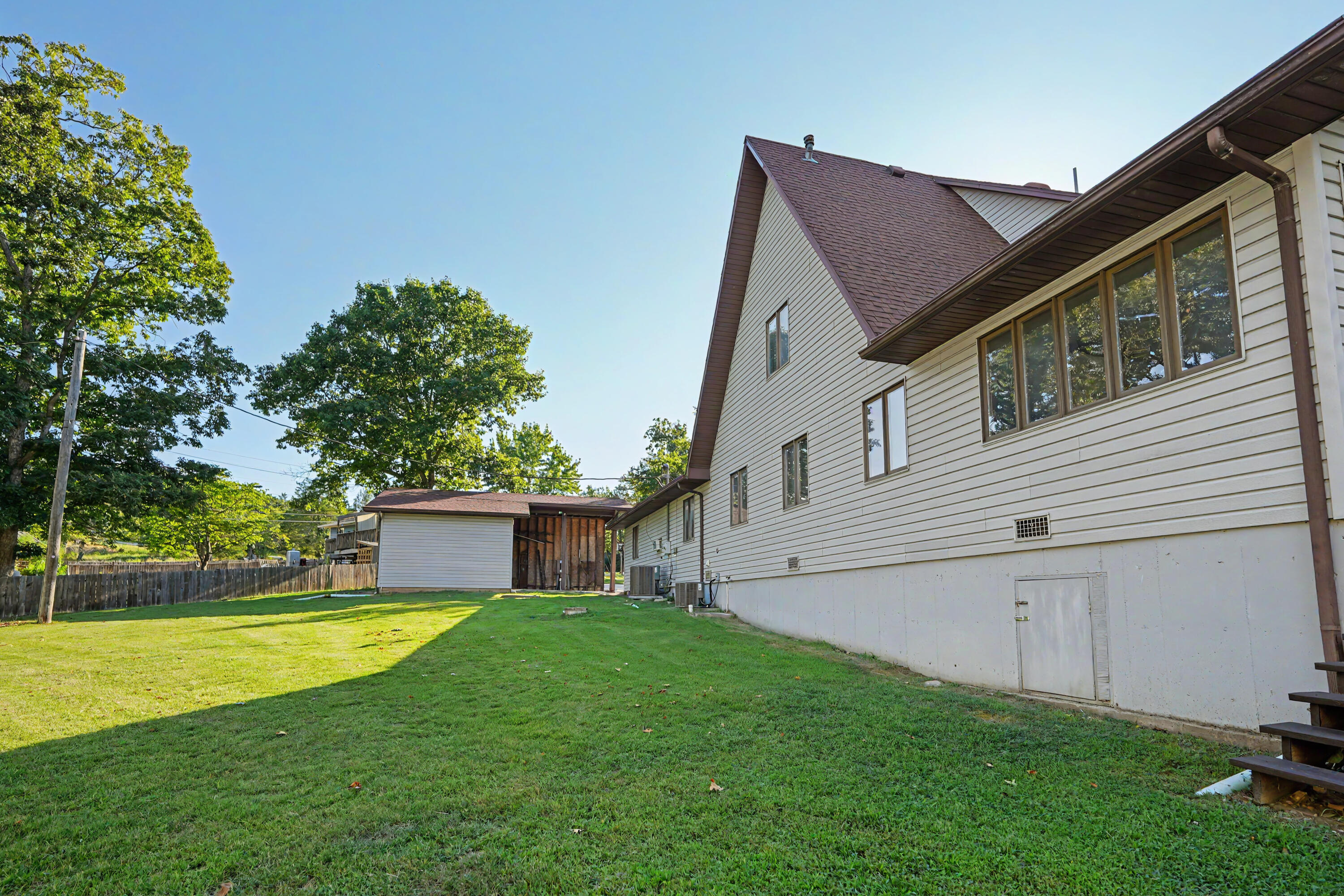 main property photo 83