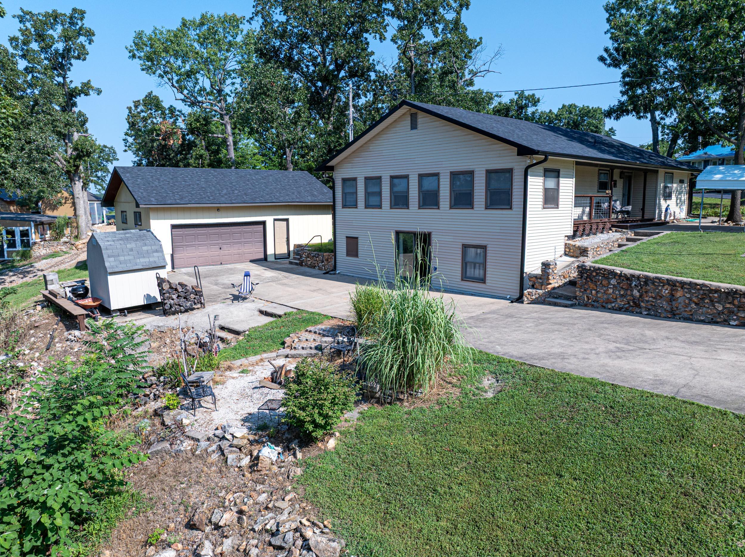 main property photo 3