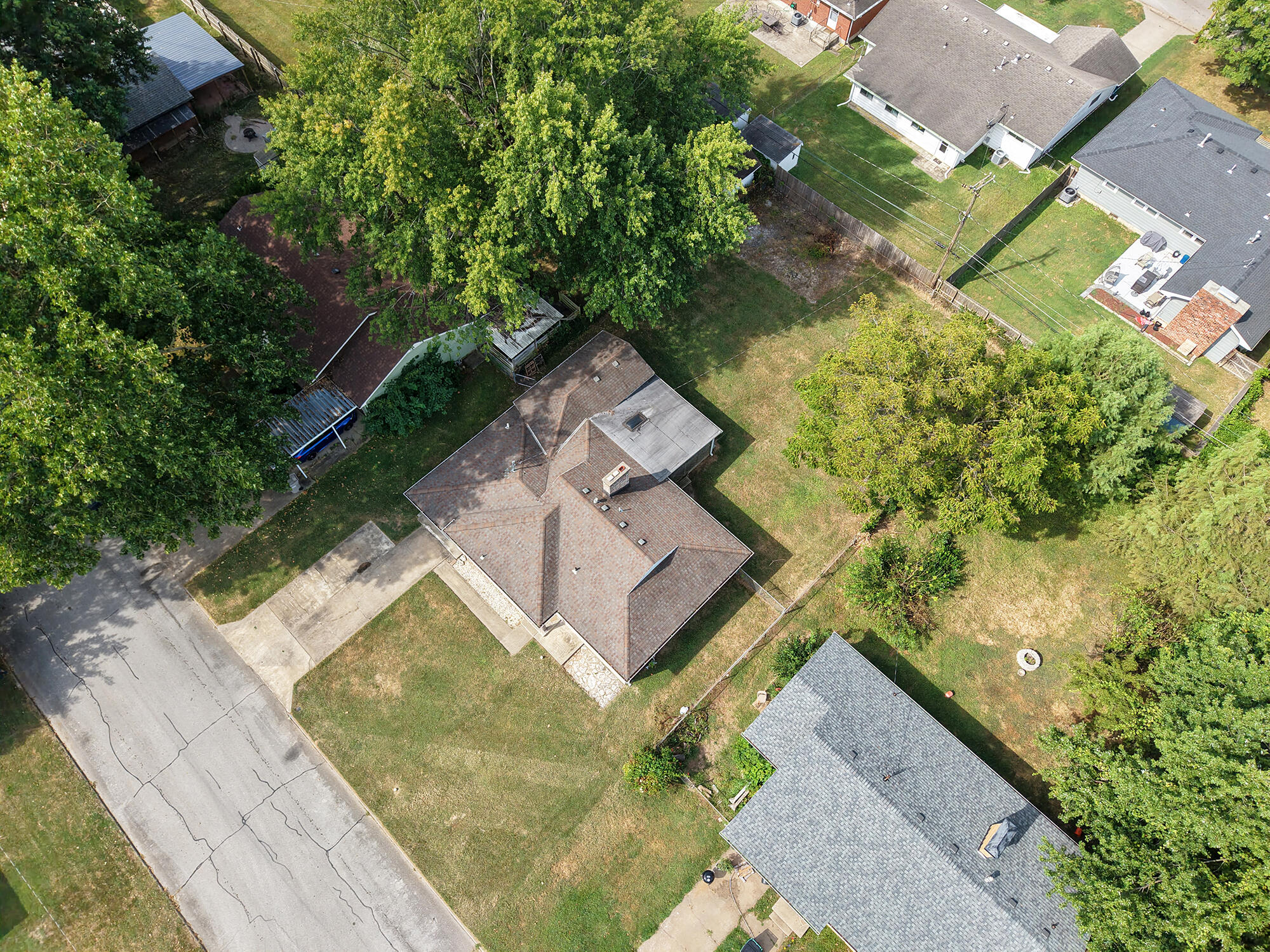 main property photo 38
