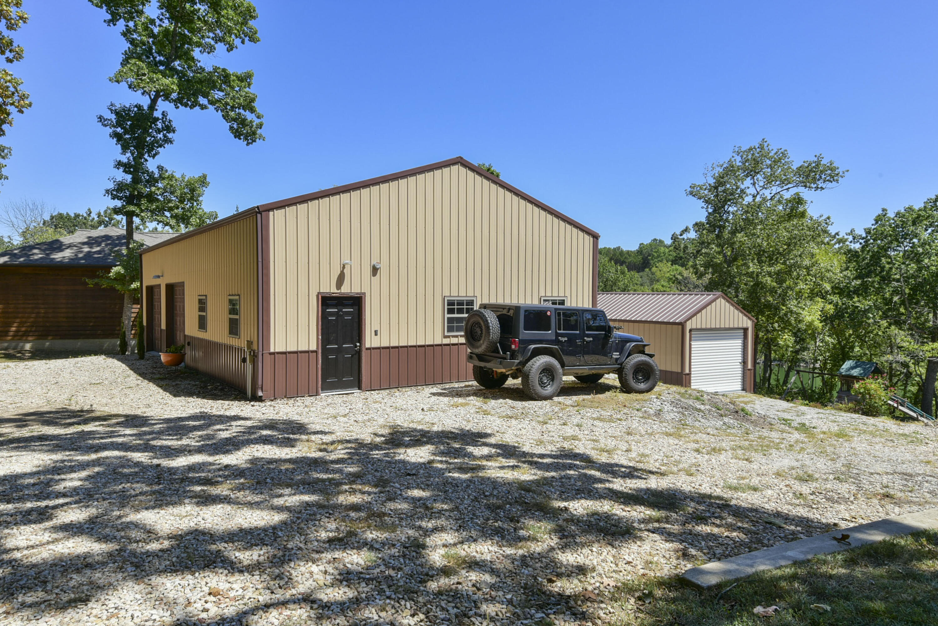 main property photo 47