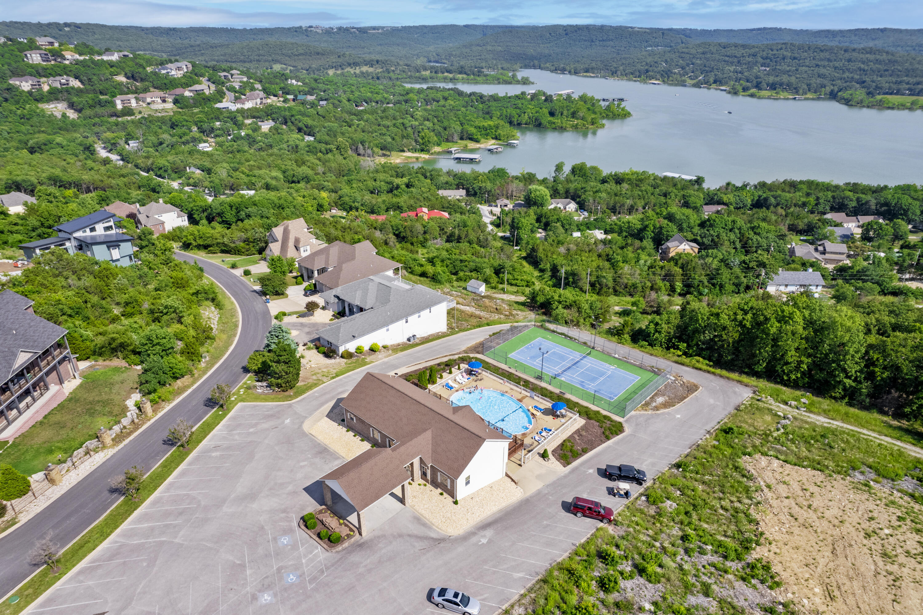 main property photo 41