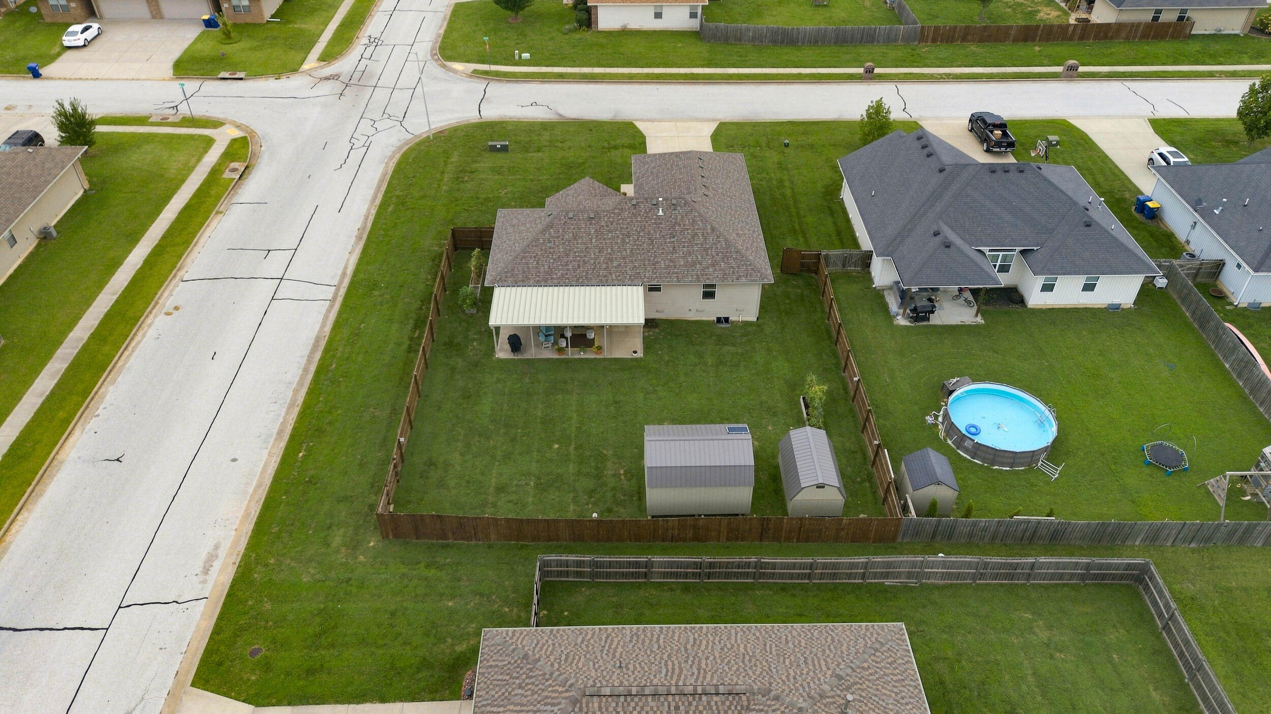 main property photo 29