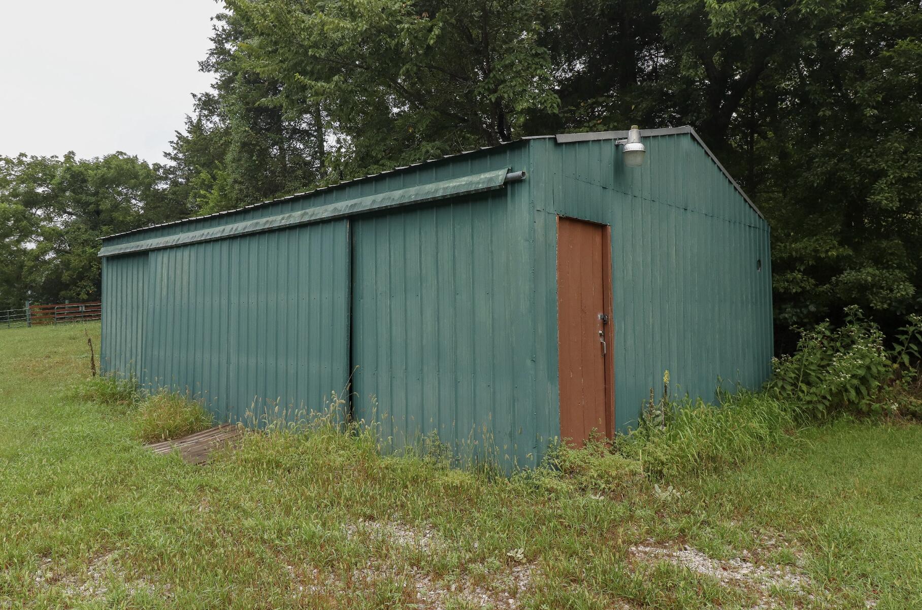 main property photo 20