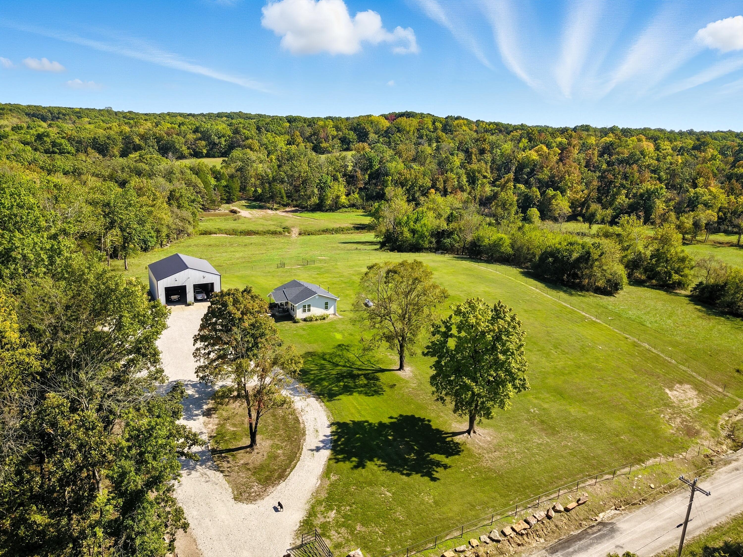 main property photo 11