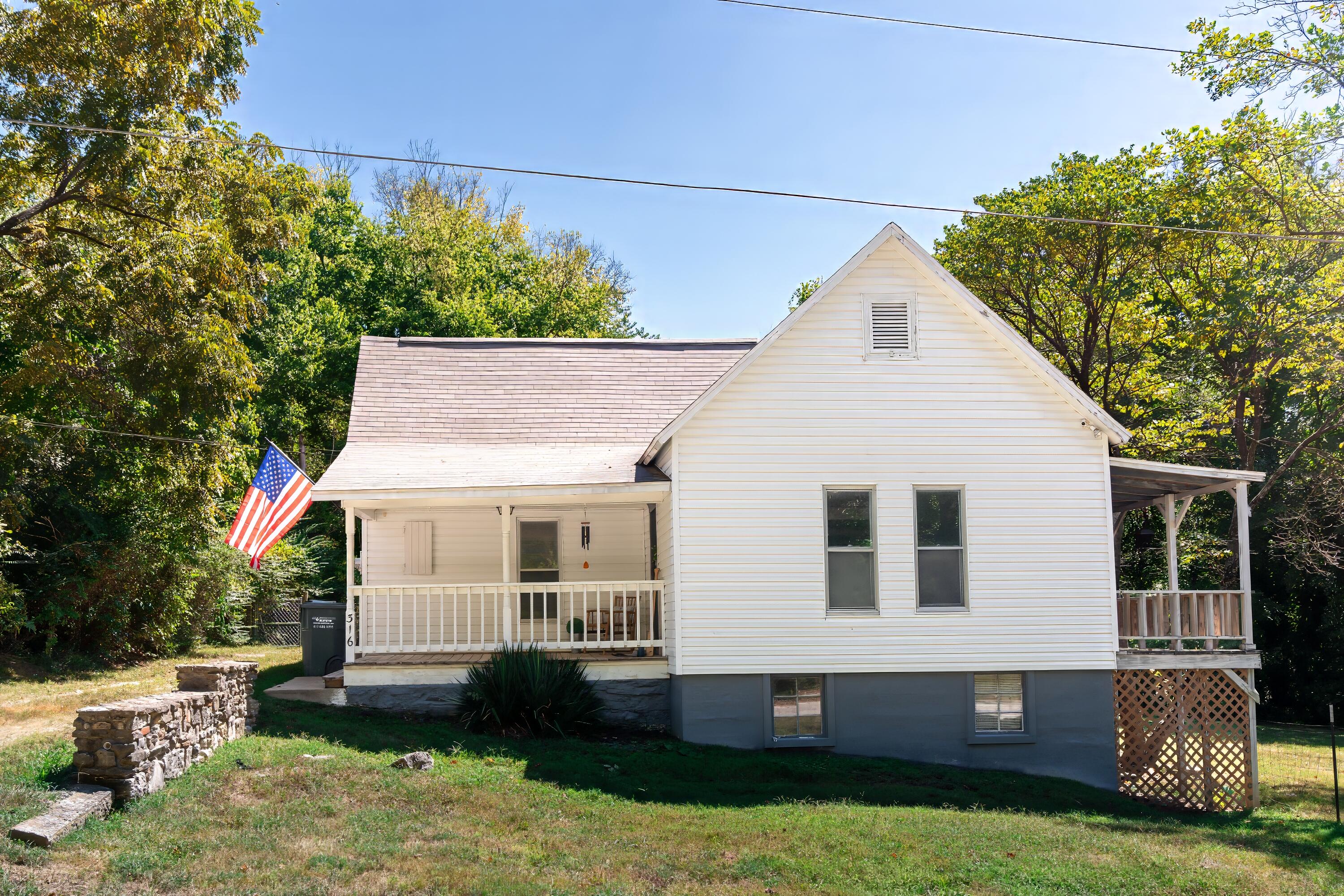 main property photo 1