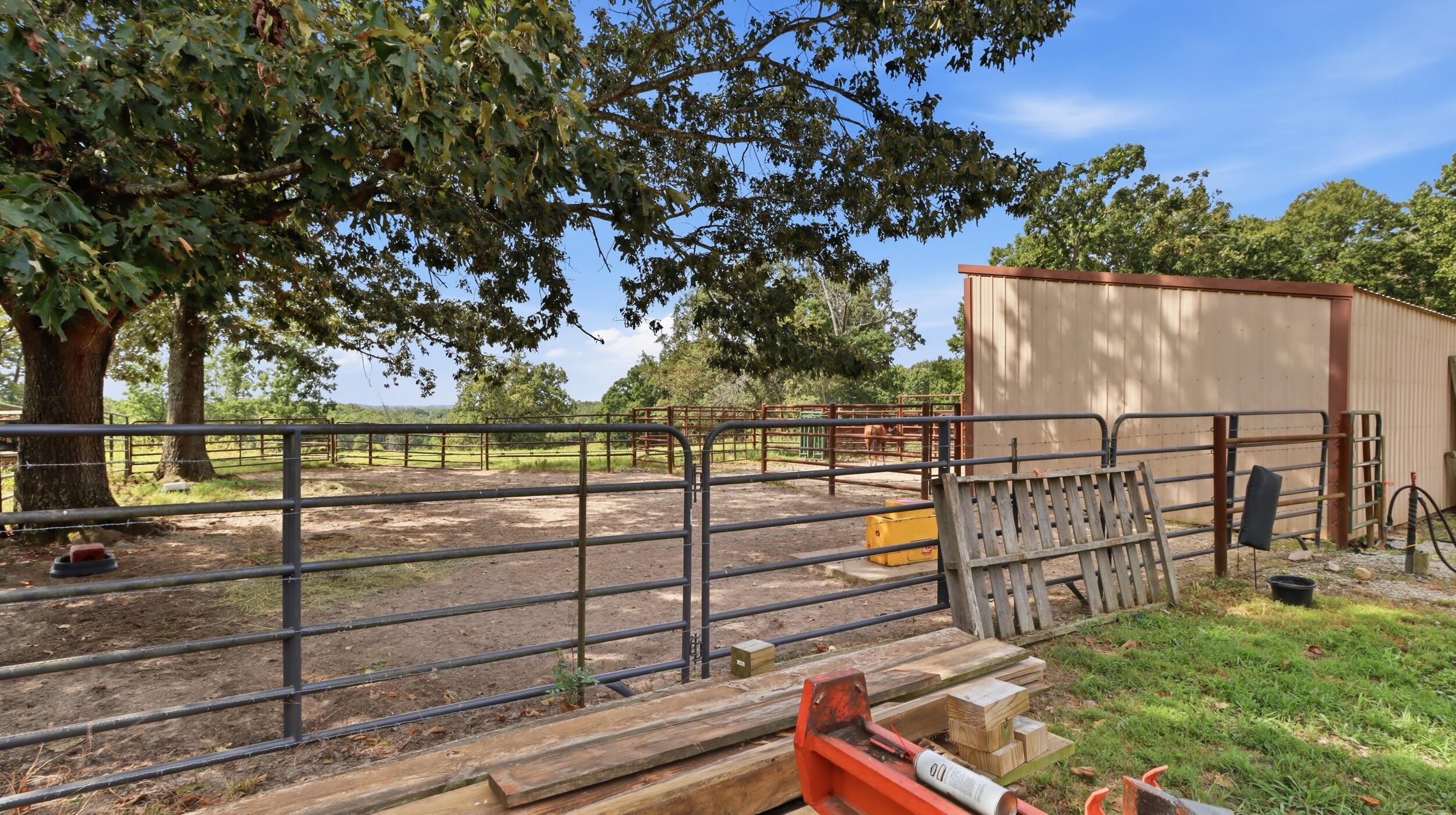 main property photo 14